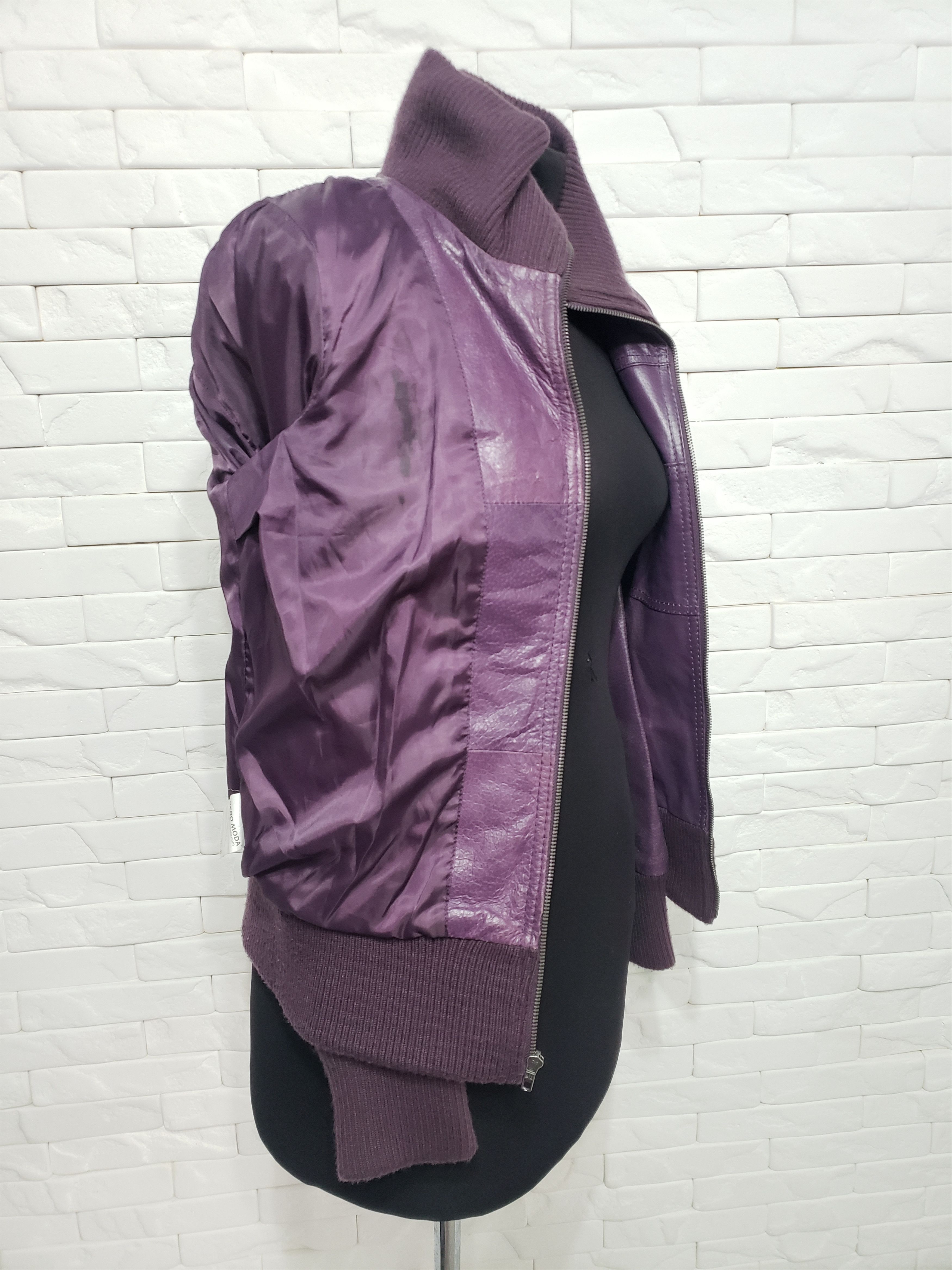 Genuine Leather Women's leather jacket. Size L / US 10 / IT 46 - 10 Thumbnail