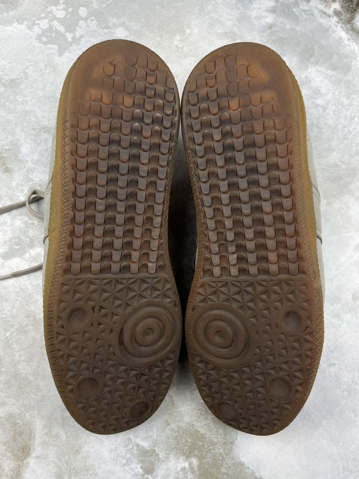Maison Margiela AW06 Maison Margiela Vintage Grey Replica Gat Sneakers Size US 9 / EU 42 - 14 Thumbnail
