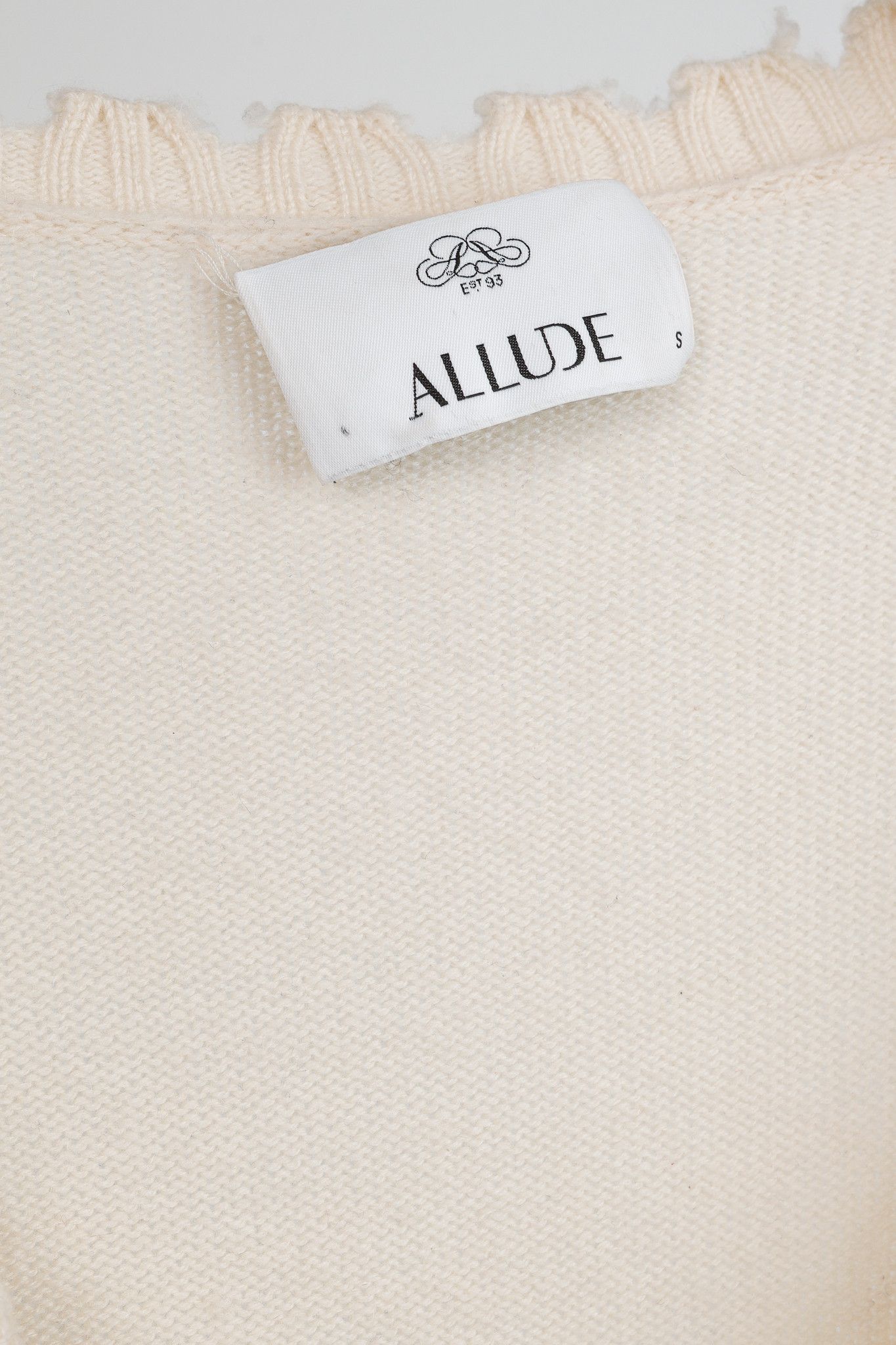 Allude Allude Cream Wool & Cashmere Distressed V-Neck Cardigan Size S / US 4 / IT 40 - 4 Thumbnail