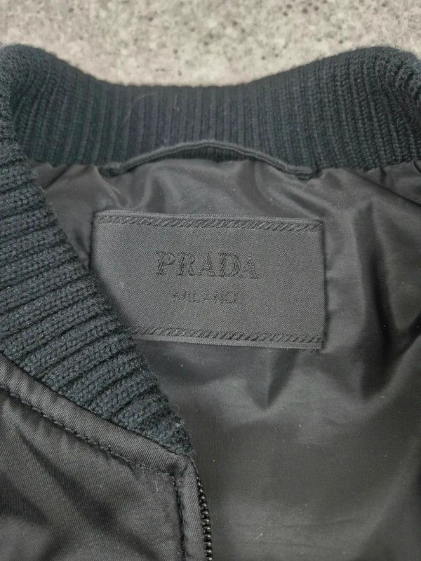 Prada Prada Men's Black Re-Nylon Full Zip Bomber Jacket Size L Size US L / EU 52-54 / 3 - 4 Thumbnail