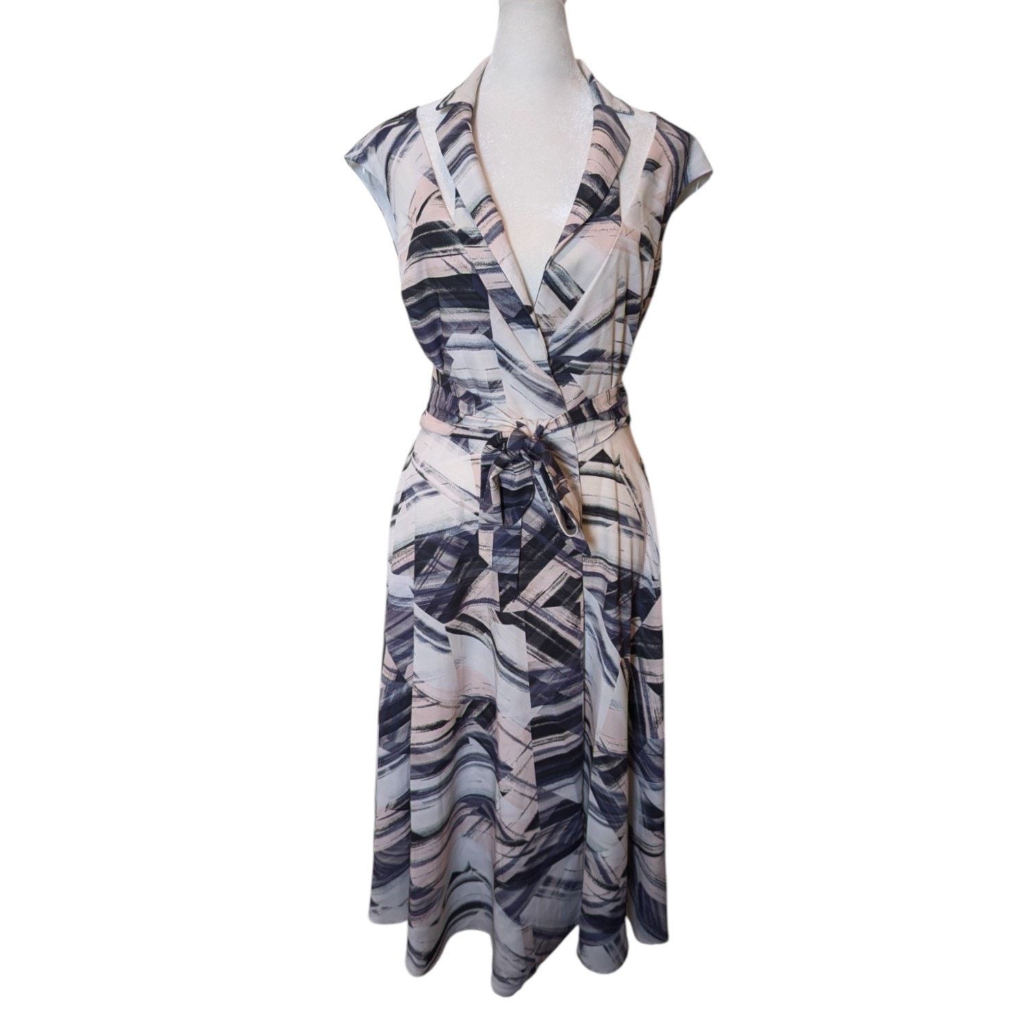 Other Alton Gray Cutout Halter Wrap Dress Size 2 Size XS / US 0-2 / IT 36-38 - 3 Thumbnail