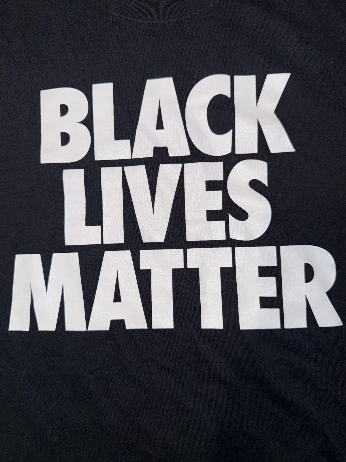 Nike Nike Women’s Dri-Fit Black Lives Matter Team Issue T-Shirt RARE Size S / US 4 / IT 40 - 2 Thumbnail
