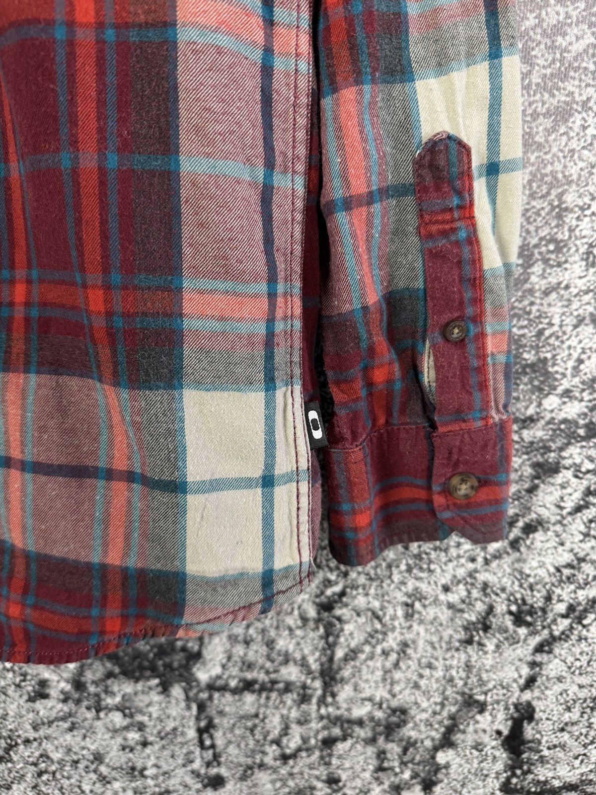 Oakley Vintage Oakley Plaid Flannel Long Sleeve Shirt Button Up S Size US S / EU 44-46 / 1 - 15 Thumbnail