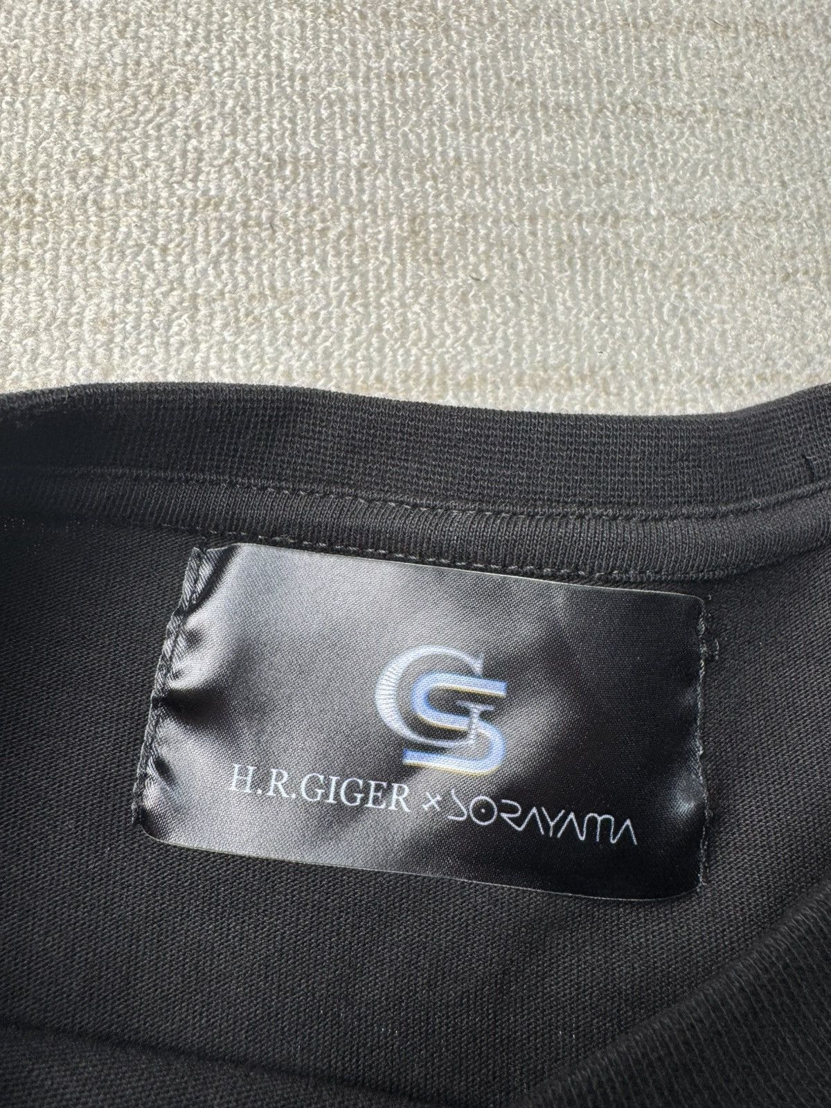 Club Sorayama H R Giger tee Size US M / EU 48-50 / 2 - 6 Thumbnail