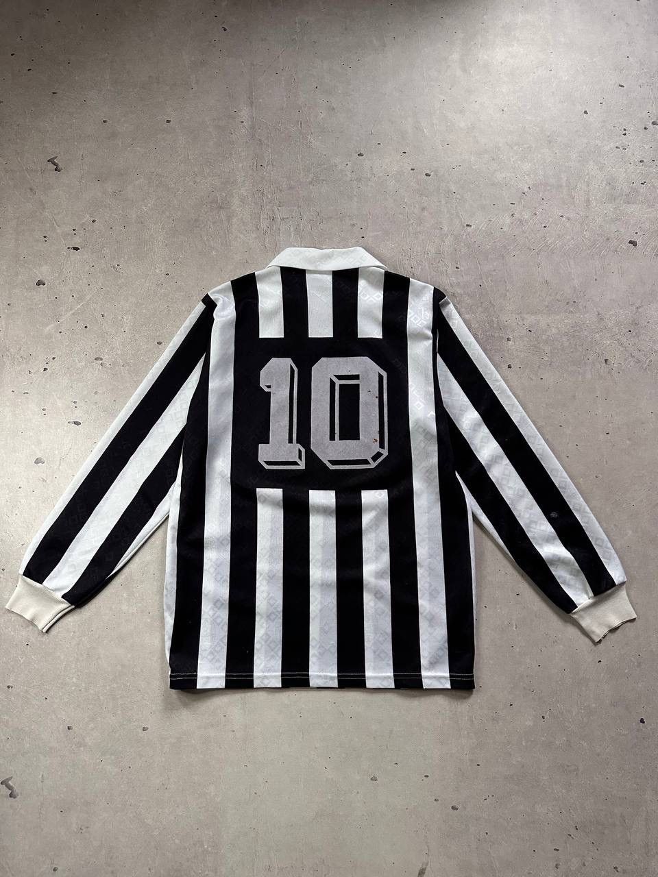 Kappa Juventus Kappa Upim Home LS Soccer Shirt #10 Roberto Baggio Size US XL / EU 56 / 4 - 11 Thumbnail