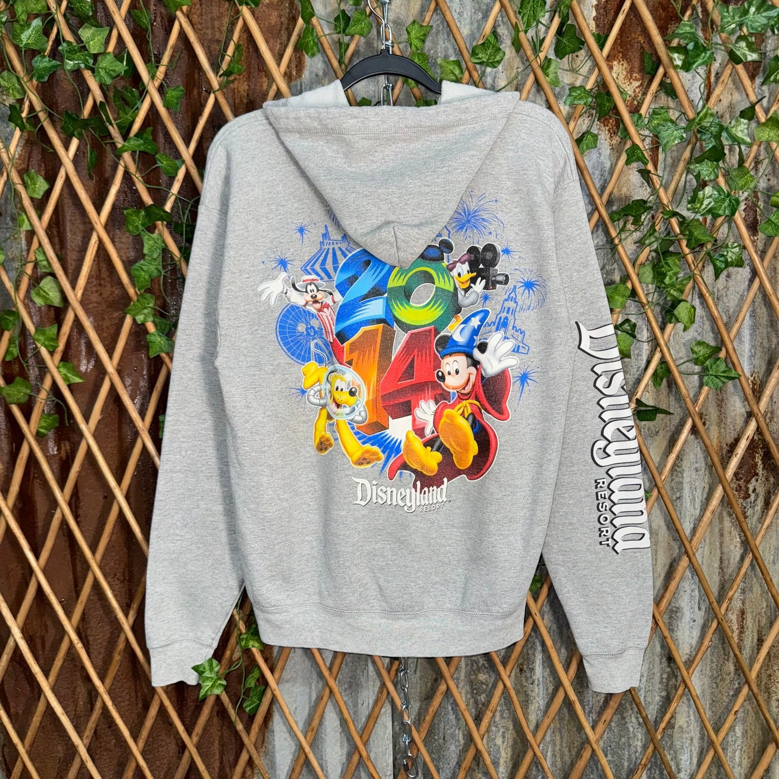 Disney Vintage Y2K Mickey Mouse disneyland kid core zip up hoodie Size US M / EU 48-50 / 2 - 1 Thumbnail