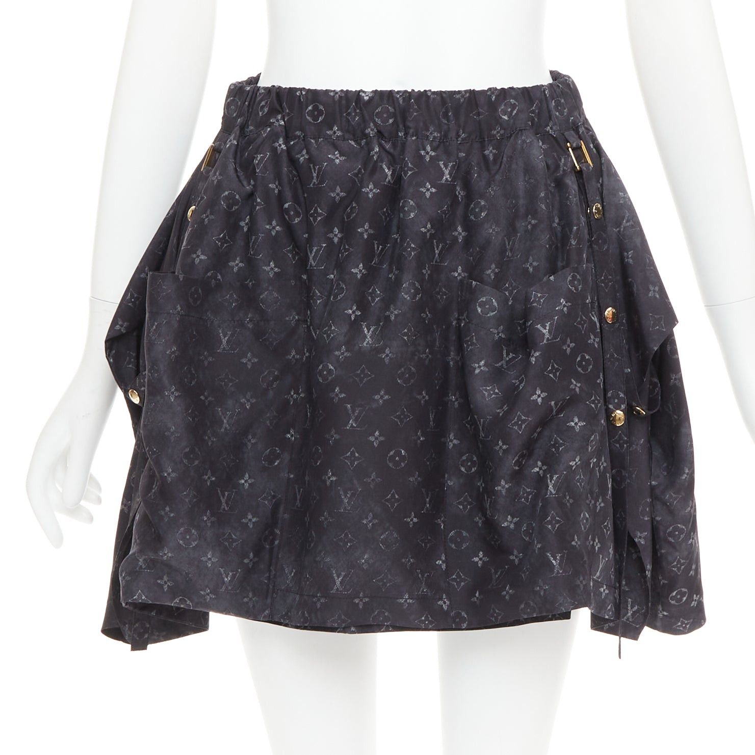 Louis Vuitton LOUIS VUITTON Monogram Cloud Pocket grey 100% silk flare mini skirt FR34 XS Size 26" / US 2 / IT 38 - 1 Thumbnail