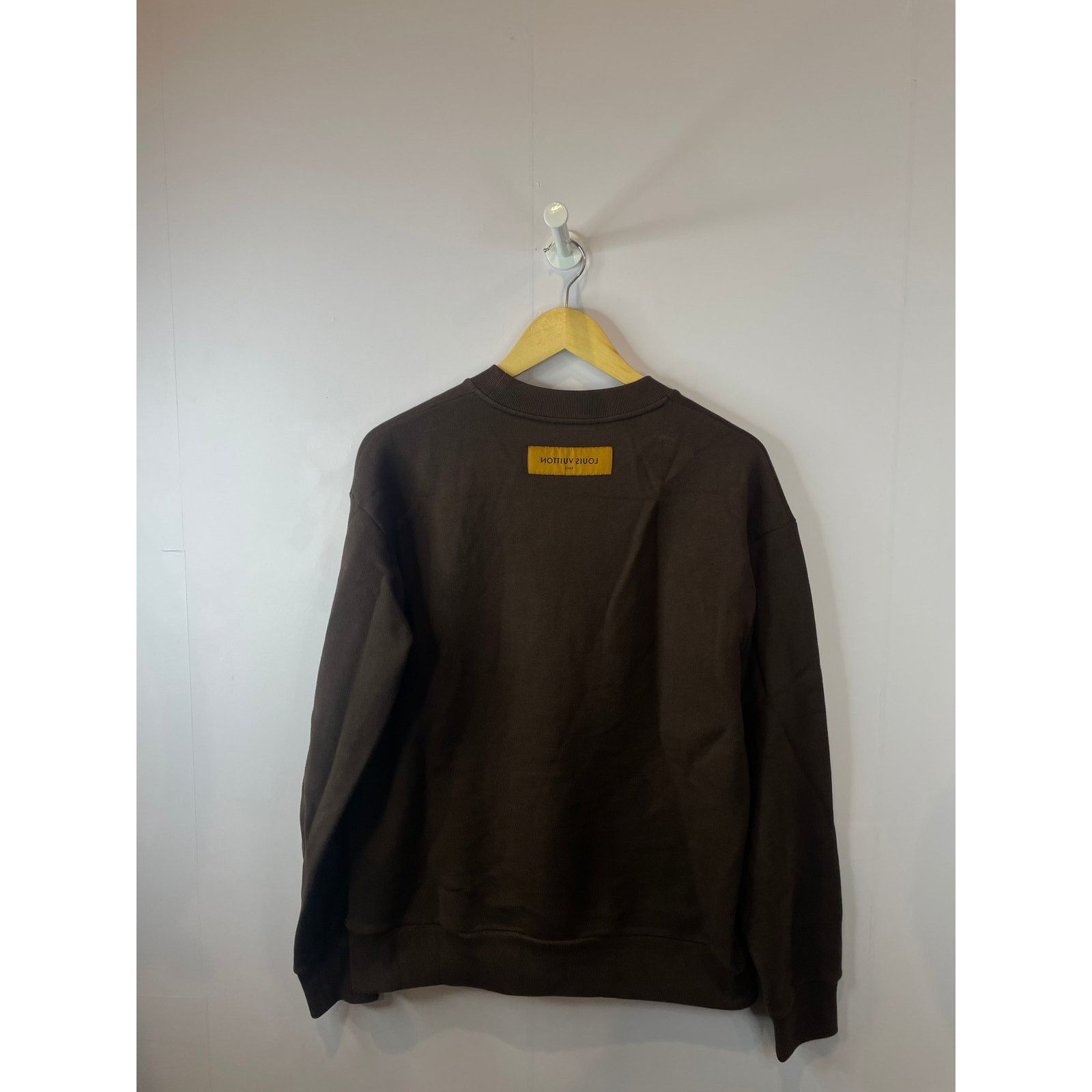 Louis Vuitton LV Crewneck Brown Velour Used Small Size S / US 4 / IT 40 - 2 Thumbnail