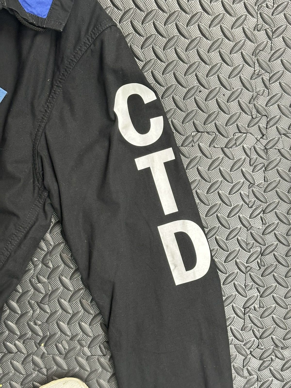 Kazuki Kuraishi Kazuki Kuraishi x Cali Thornhill Dewitt coat “found dead” Size US S / EU 44-46 / 1 - 5 Thumbnail