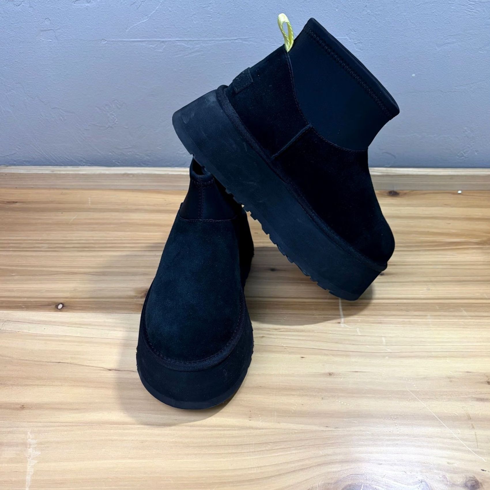 Ugg UGG Classic Ultra Mini Platform Boots Black Suede Neoprene Ankle Wool Lined 2in Platform Womens 7 US 38 UK 5 Size US 8 / IT 38 - 2 Thumbnail