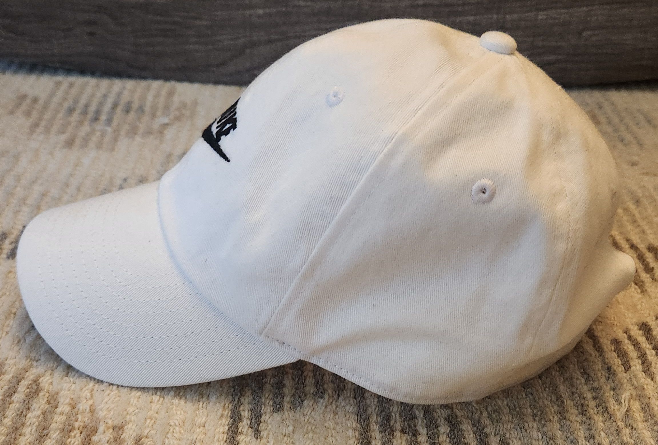Nike Vintage White Nike Dad Cap/Hat. Size ONE SIZE - 2 Thumbnail