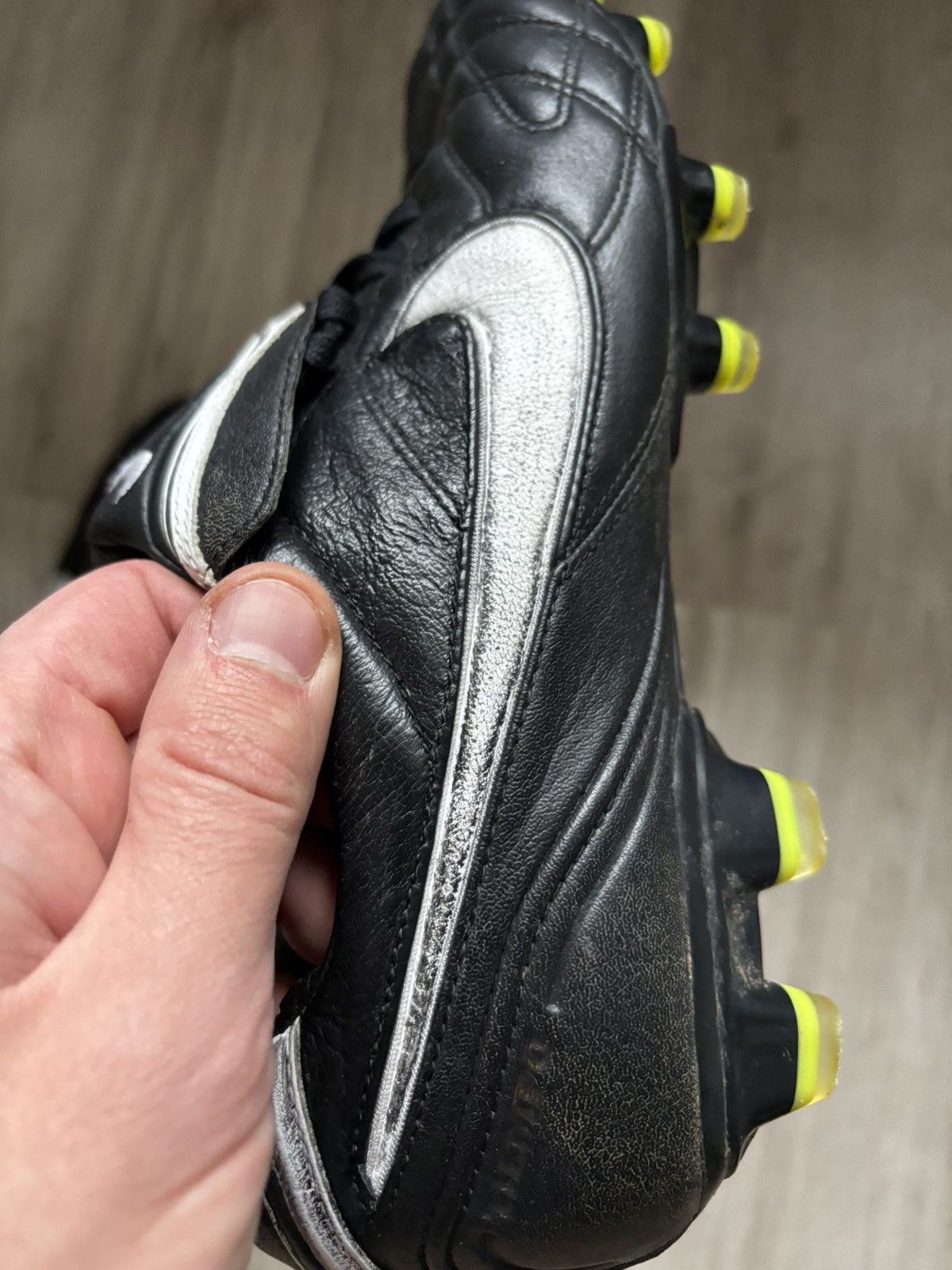 Nike Nike Tiempo Legend III FG Soccer Cleats VoltNo Insoles Size US 9 / EU 42 - 18 Thumbnail