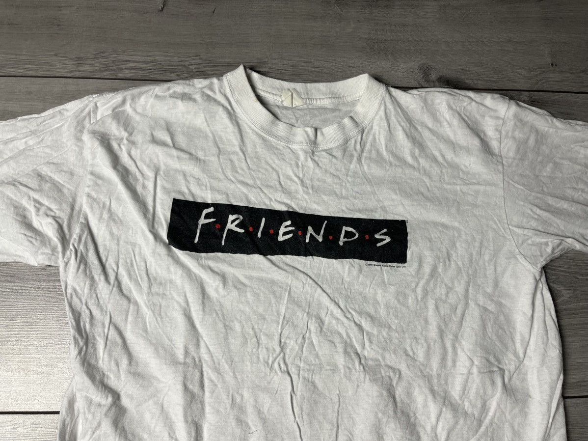 Band Tees Vintage 1997 Friends TV Series Movie White T-shirt Sz Large Size US L / EU 52-54 / 3 - 3 Thumbnail