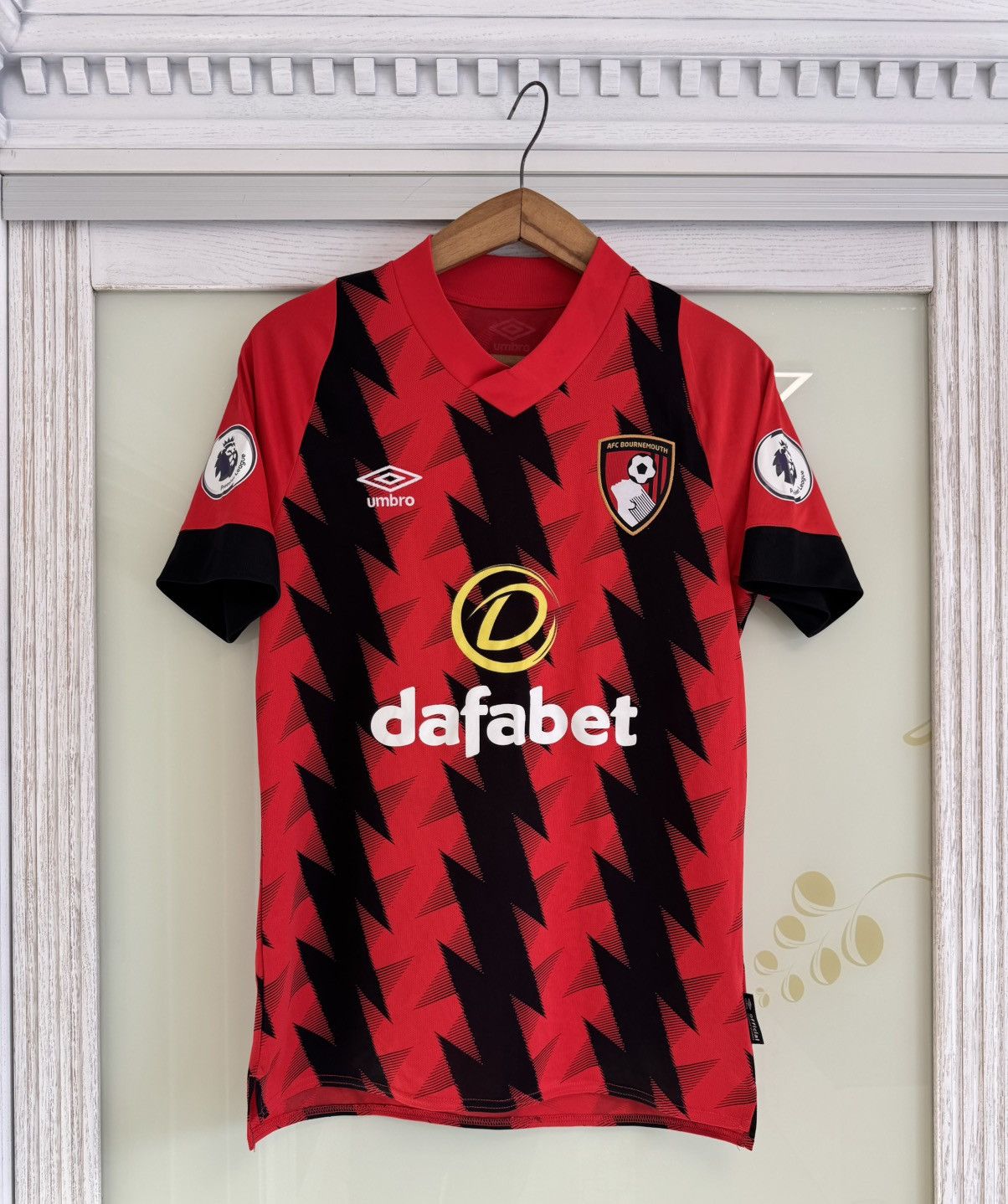Umbro Bournemouth 2022-2023 Home Soccer Jersey Football Shirt Kit Size US S / EU 44-46 / 1 - 1 Thumbnail