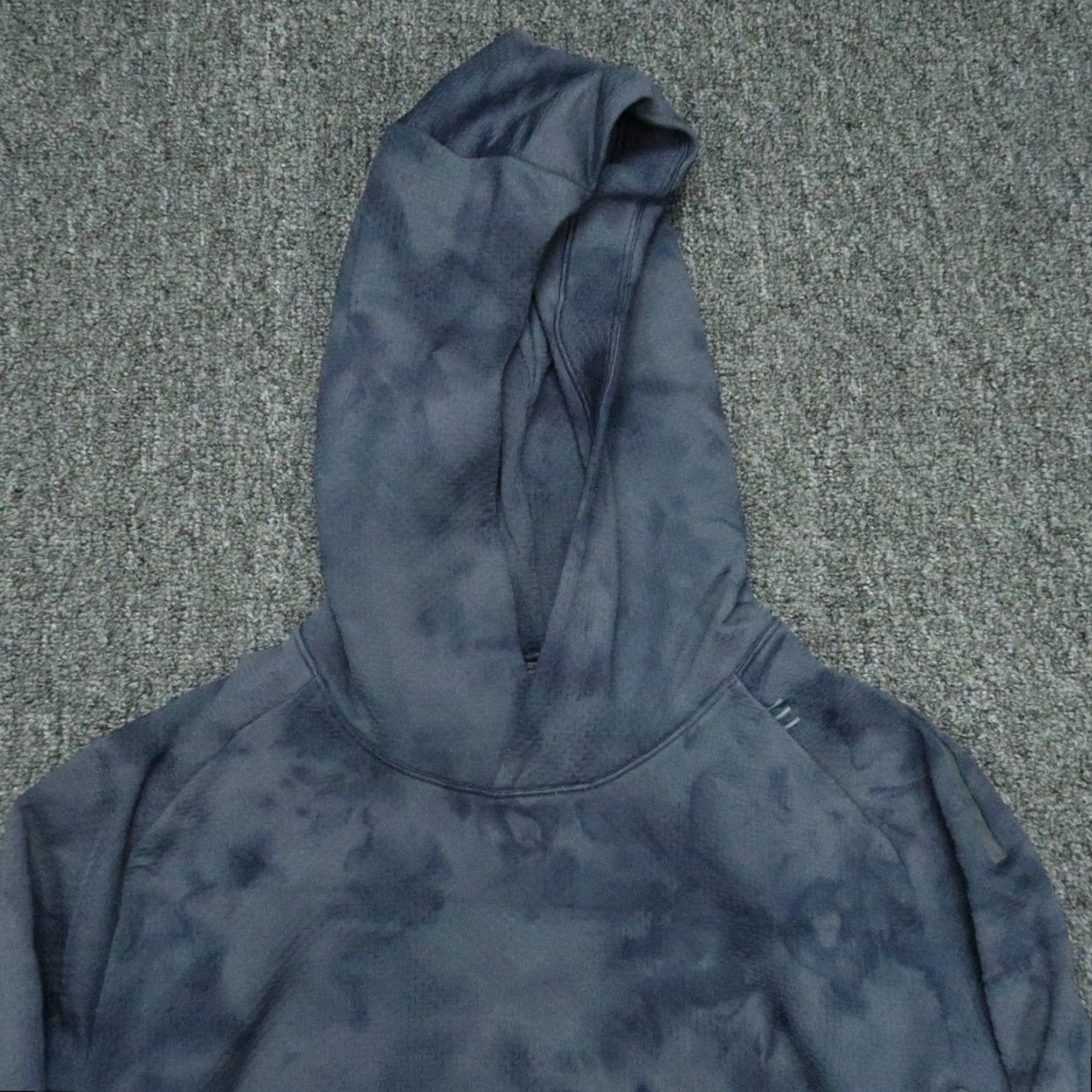 Lululemon Lululemon Hoodie Mens Small Blue Textured Tech Pullover Long Sleeve Hooded Size US S / EU 44-46 / 1 - 2 Thumbnail