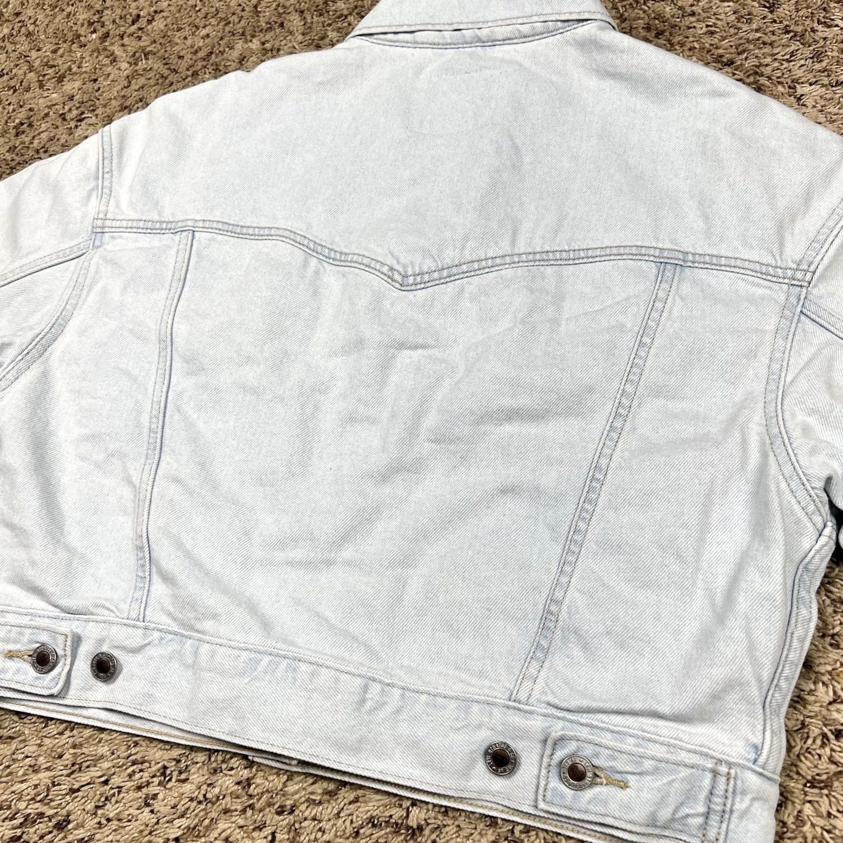 Denime VINTAGE Levis SilverTab Jean Jacket Womens Large Denim Cropped Light Blue Jacket, Casual, Modern, Stylish, 90s Inspired, Fall Winter Women’s Size 36" / US 14 / IT 50 - 7 Thumbnail