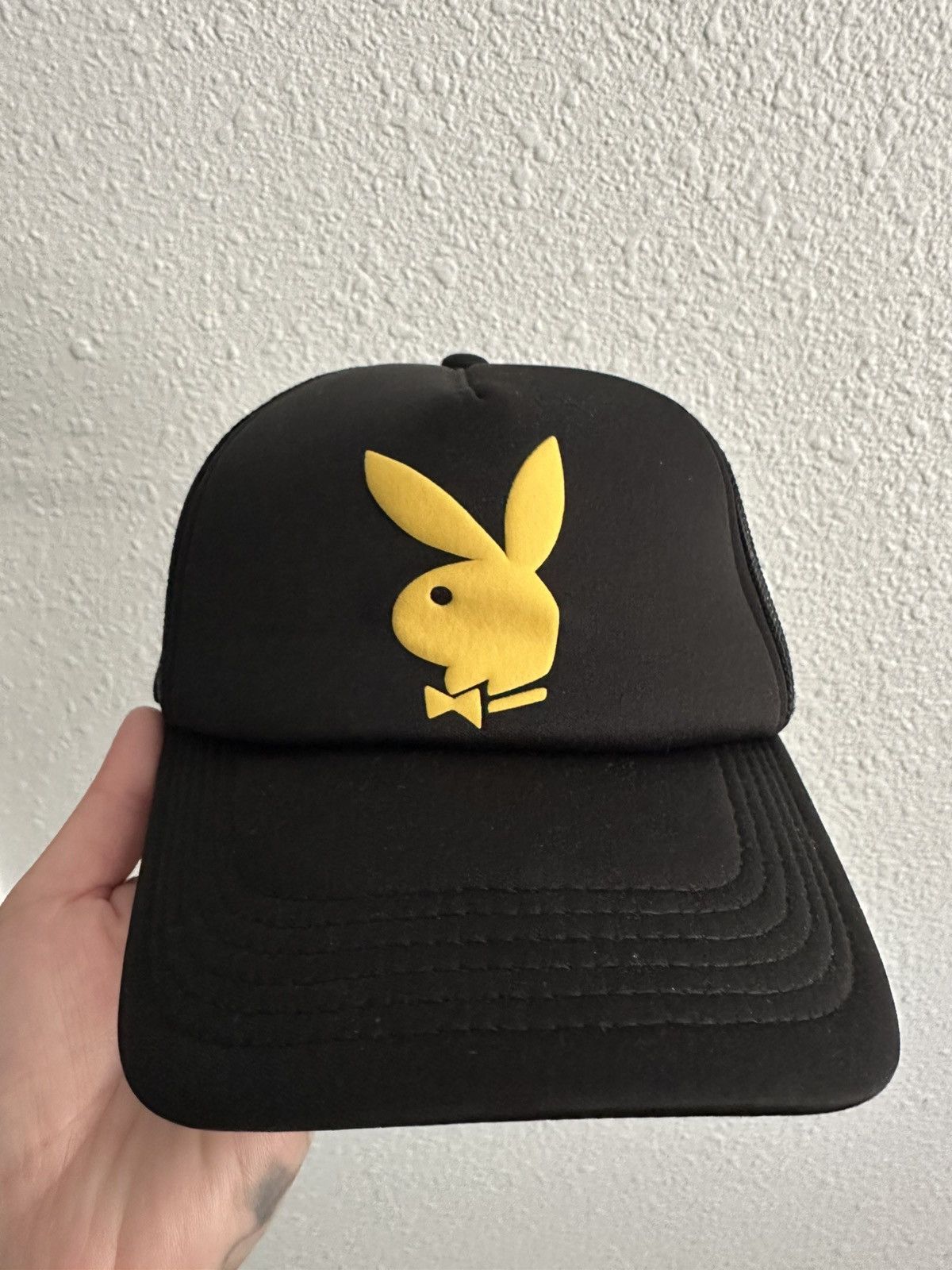 Playboy × Pleasures Pleasures x Playboy Trucker Hat Size ONE SIZE - 1 Thumbnail