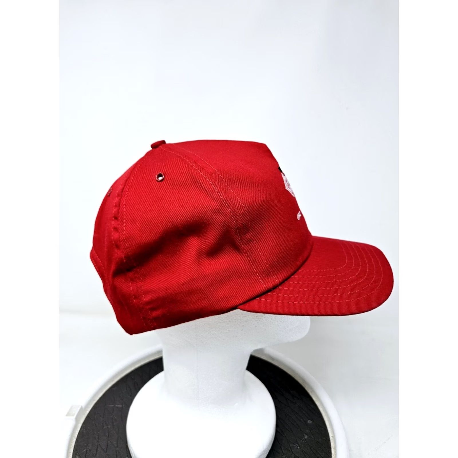 Vintage VINTAGE Romulus 4.3 L Engine Red Made In USA Snapback Hat Men One Size Red USA 80s 90s Cars Snapback Mens Size ONE SIZE - 3 Thumbnail