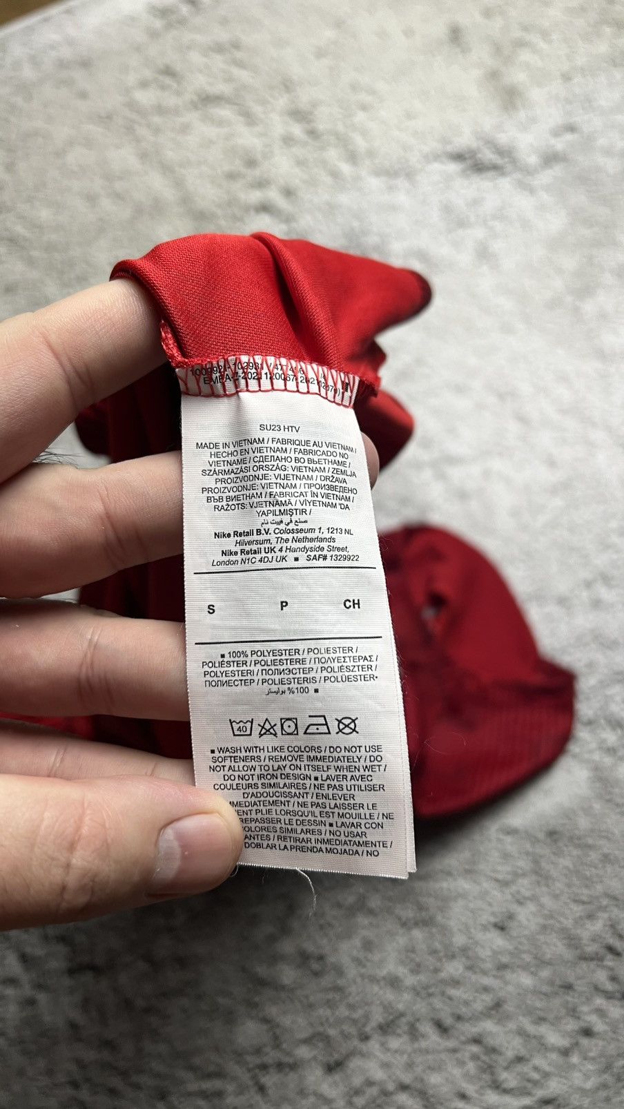 Nike 2023-2024 FC Liverpool London nike AXA pre match jersey Size US S / EU 44-46 / 1 - 5 Thumbnail