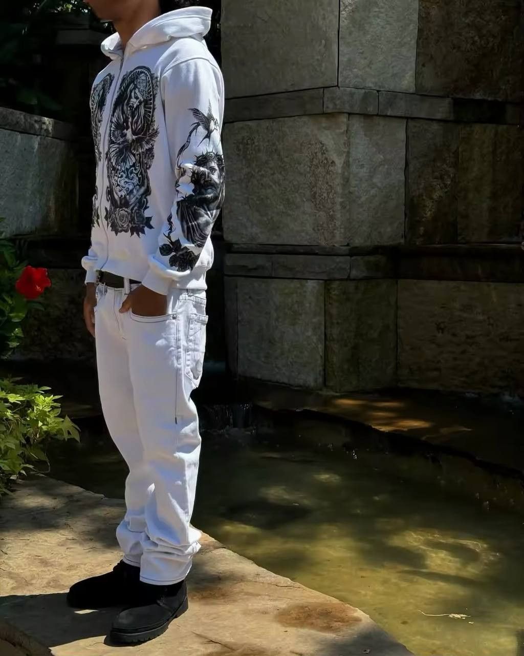 Japanese Brand × Vintage zip-up hoodie with a divine print. Size US M / EU 48-50 / 2 - 2 Thumbnail