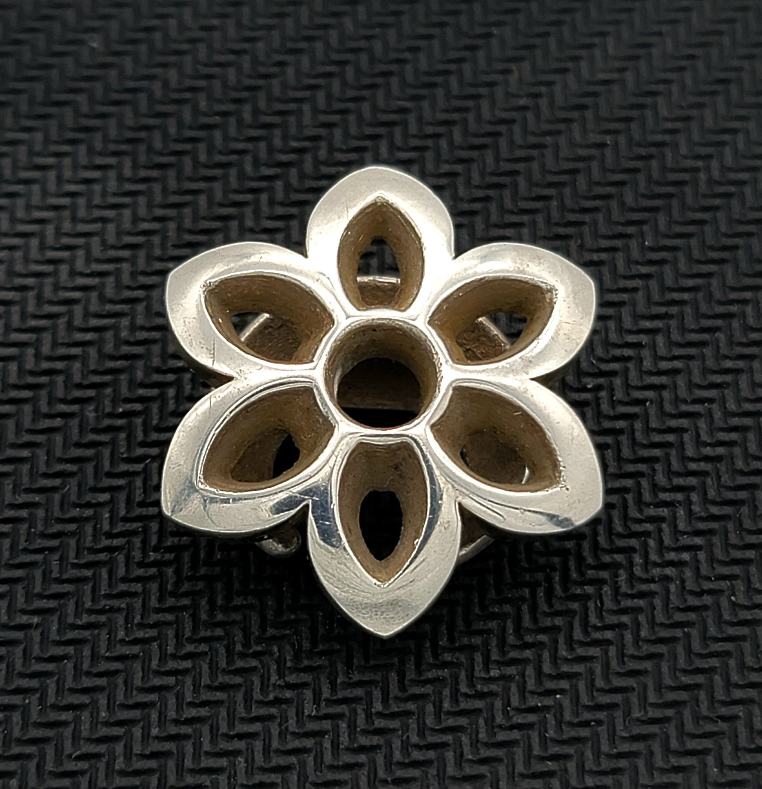 Good Art Hlywd Hollywood Rosette Boutonniere *RARE*