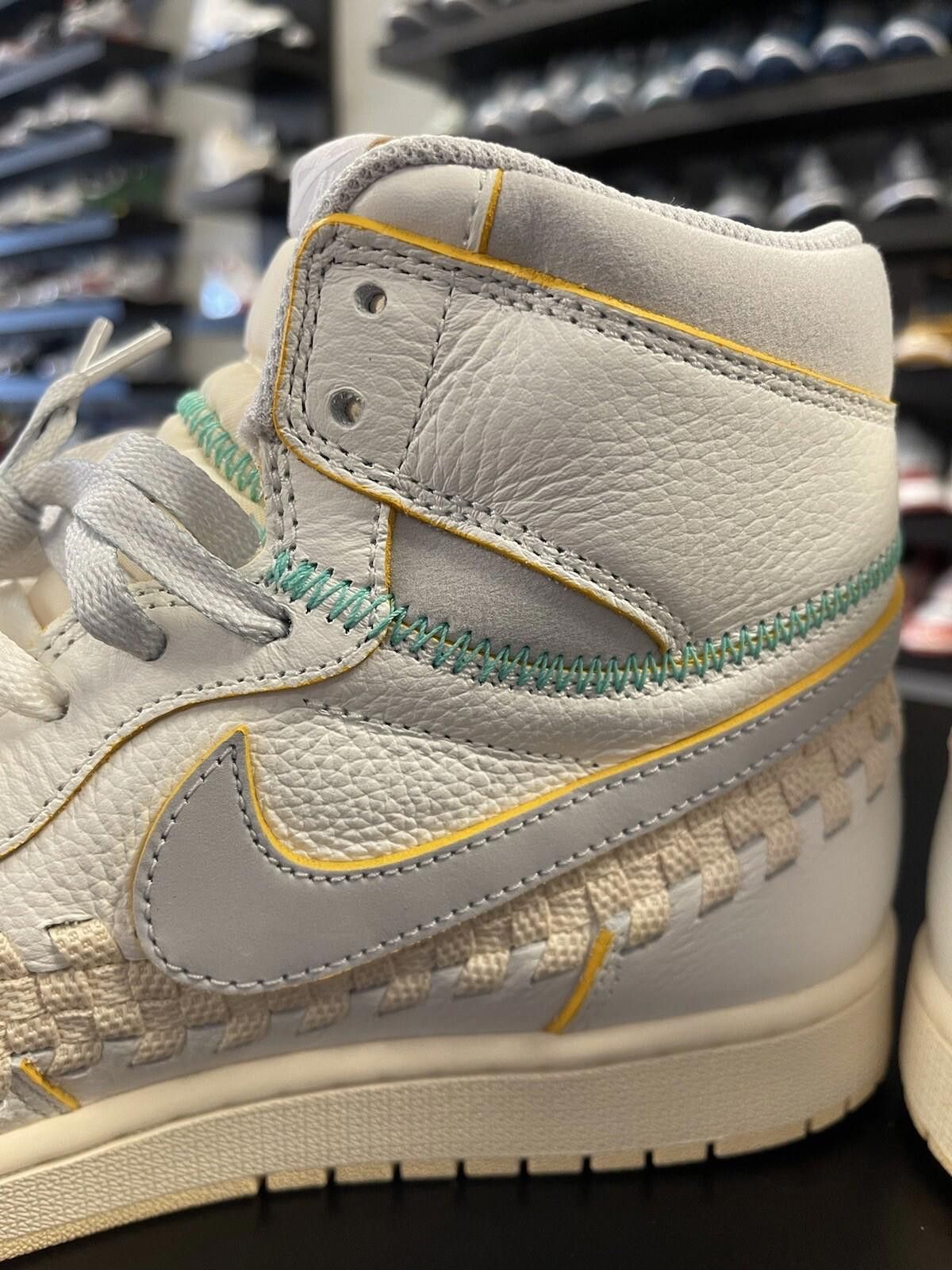 Jordan Brand Size 10 - Union LA x Bephie's Beauty Supply x Air Jordan 1 Size US 10 / EU 43 - 6 Thumbnail