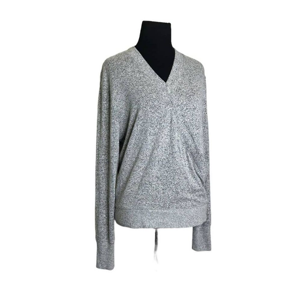 J.Crew J. Crew silver gray long sleeves sweater size small Size S / US 4 / IT 40 - 9 Thumbnail