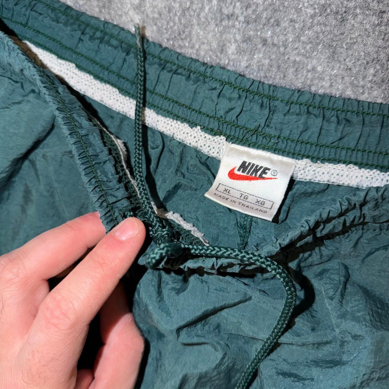 Nike Nike Dark Green Nylon Athletic Shorts Mens XL Vtg Size US 36 / EU 52 - 3 Thumbnail