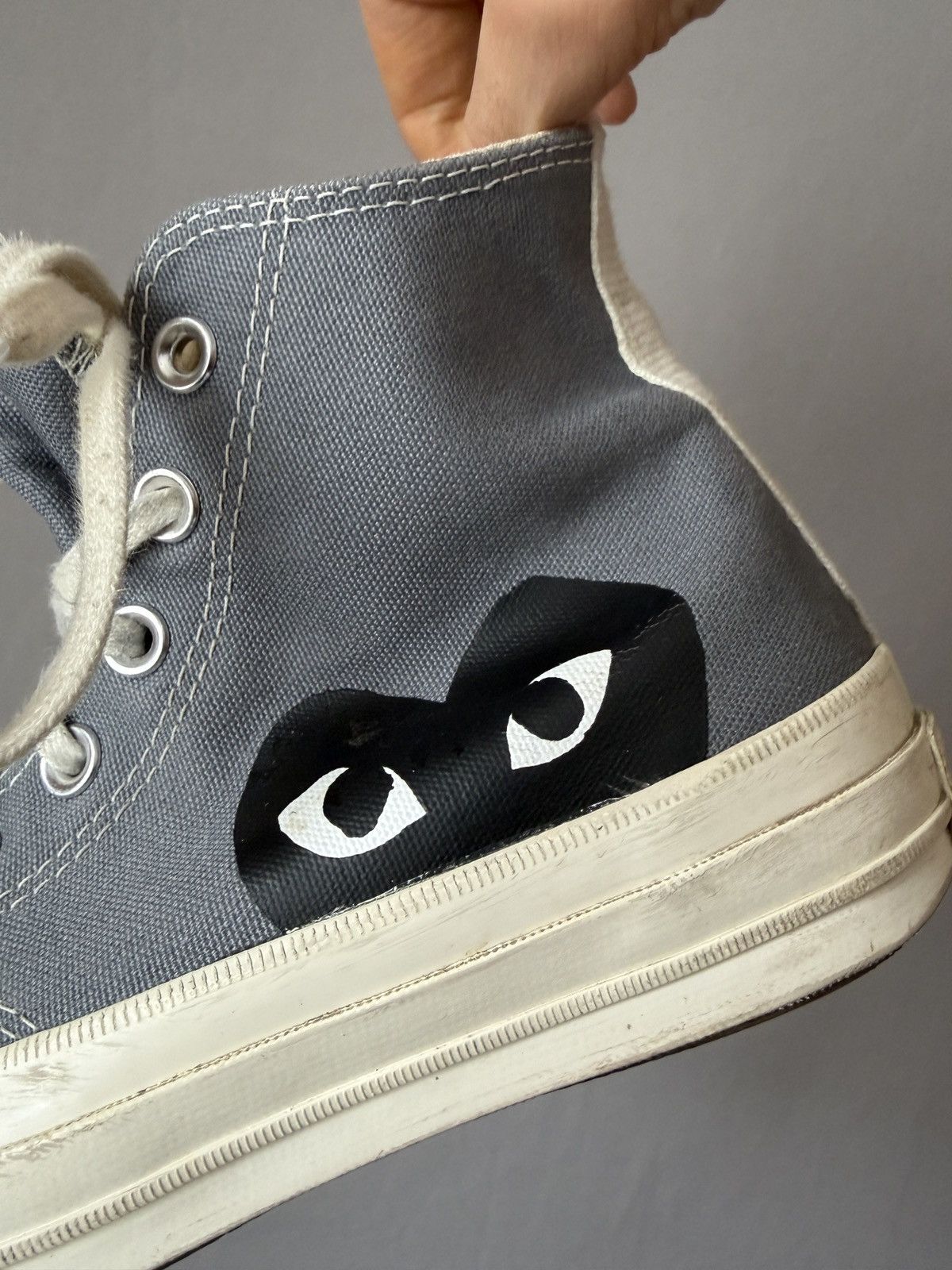 Comme des Garcons PLAY × Converse Comme Des Garcons Play x Converse Gray Hi-top Sneakers Size US 7 / IT 37 - 10 Thumbnail
