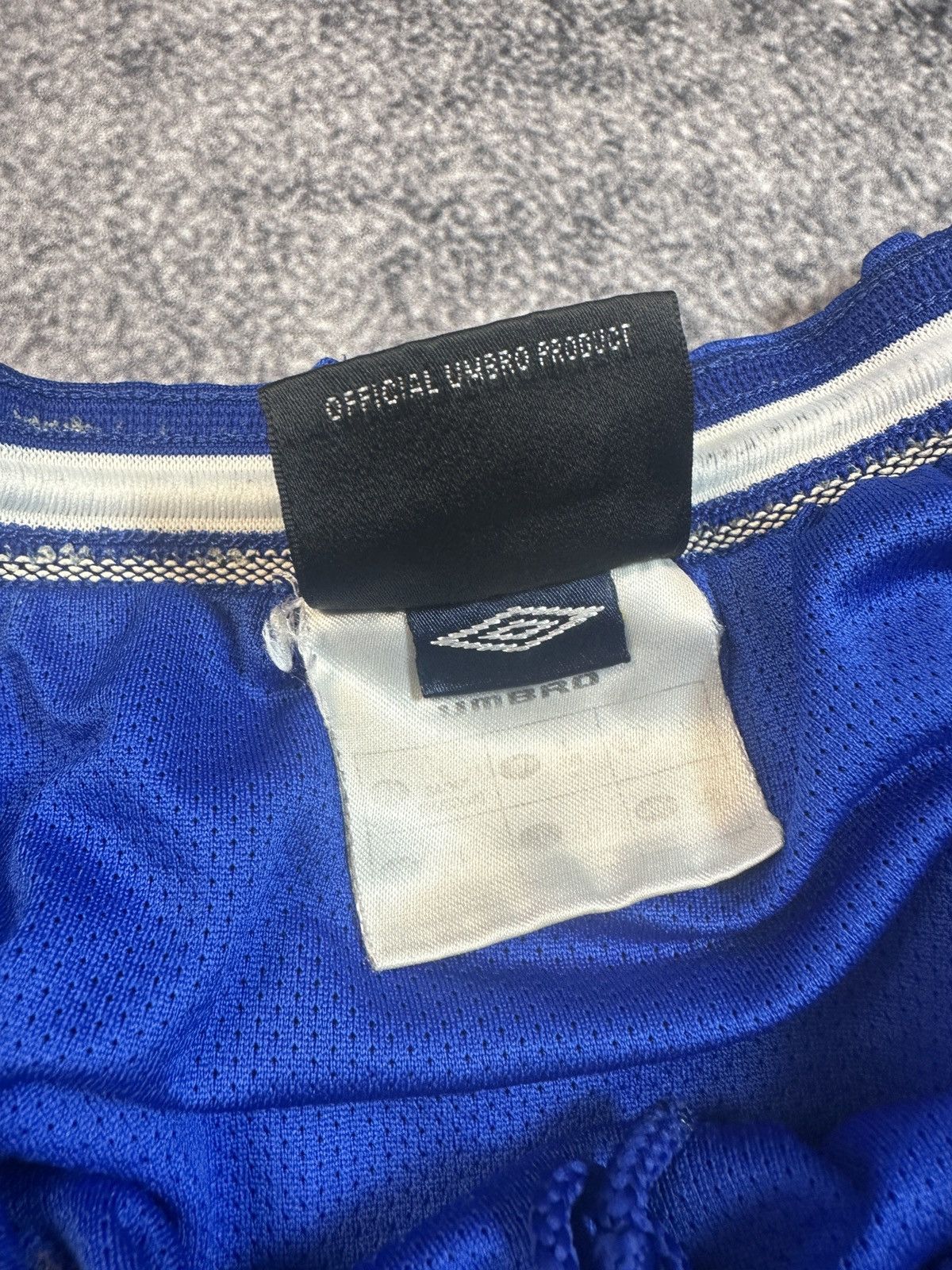 Umbro × Vintage Vintage Umbro Chelsea Soccer Shorts Streetwear L Rare Casual Size US 33 - 5 Thumbnail