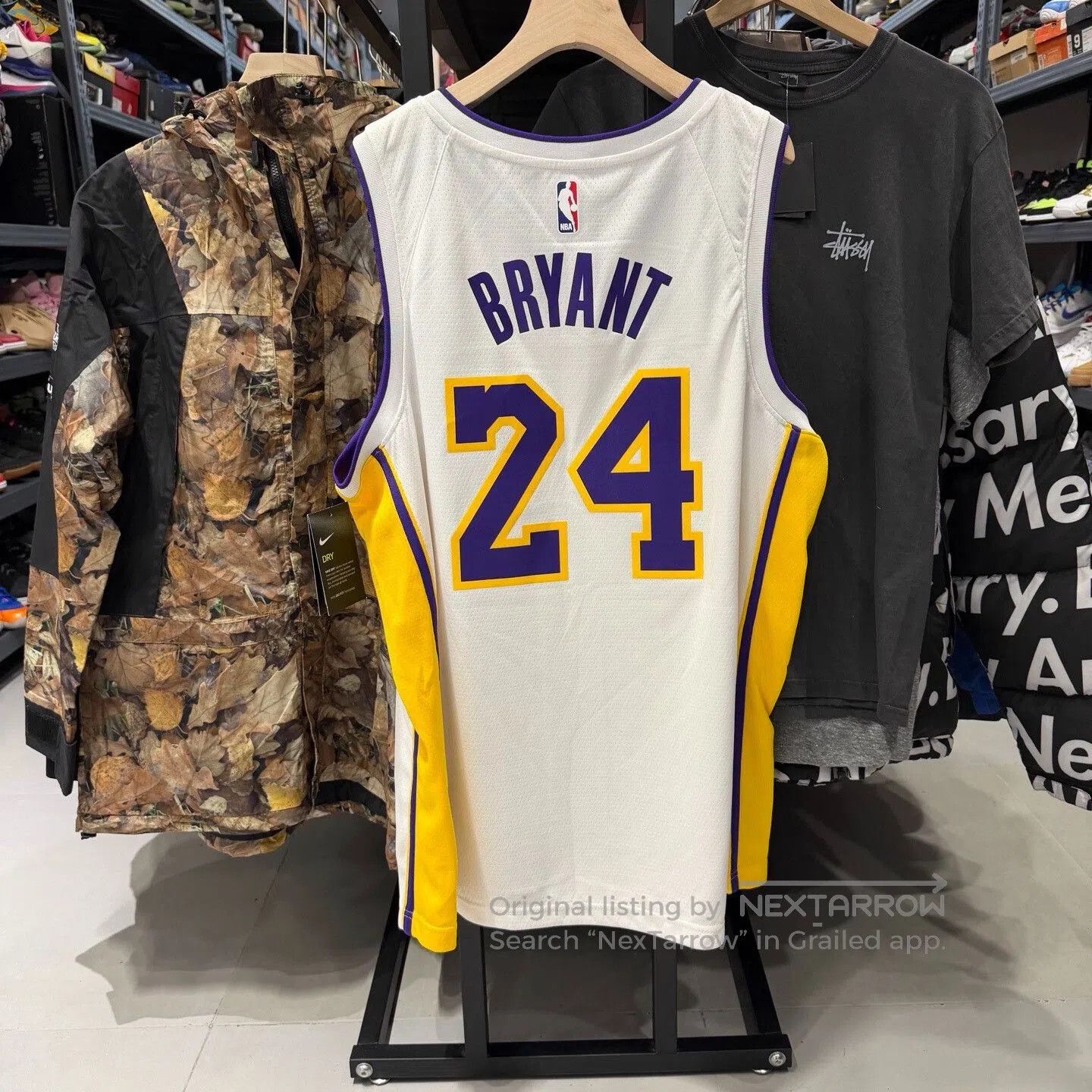 Nike Nike NBA Kobe Bryant Swingman Lakers Jersey. Size US XL / EU 56 / 4 - 1 Thumbnail