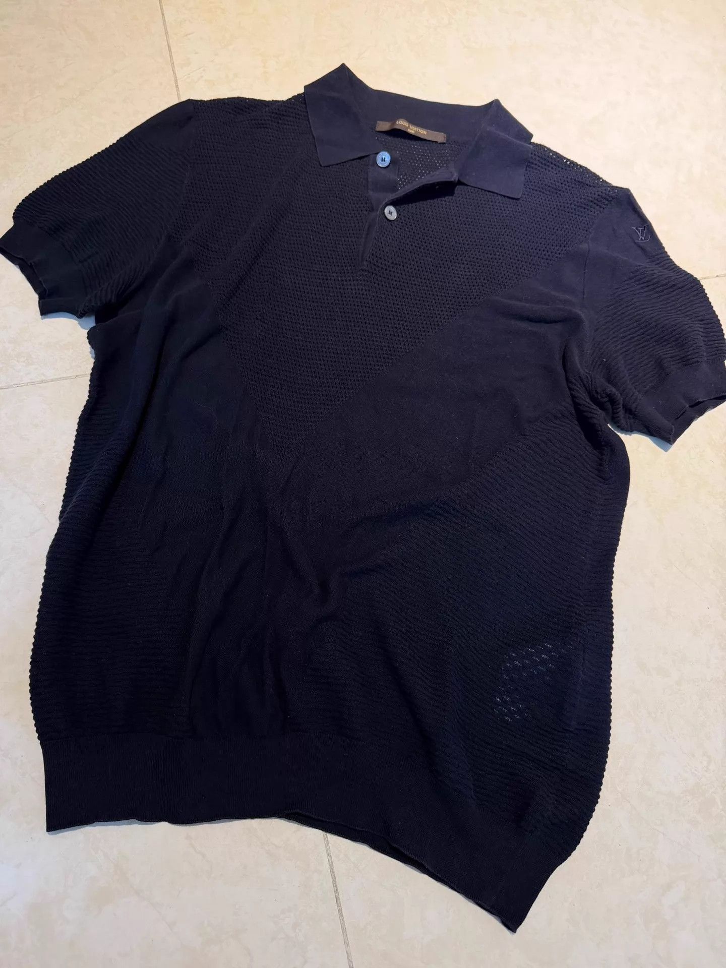 Louis Vuitton LV Navy Blue Mesh Knit Polo S Embroidered Logo Cuffed Size US S / EU 44-46 / 1 - 1 Thumbnail