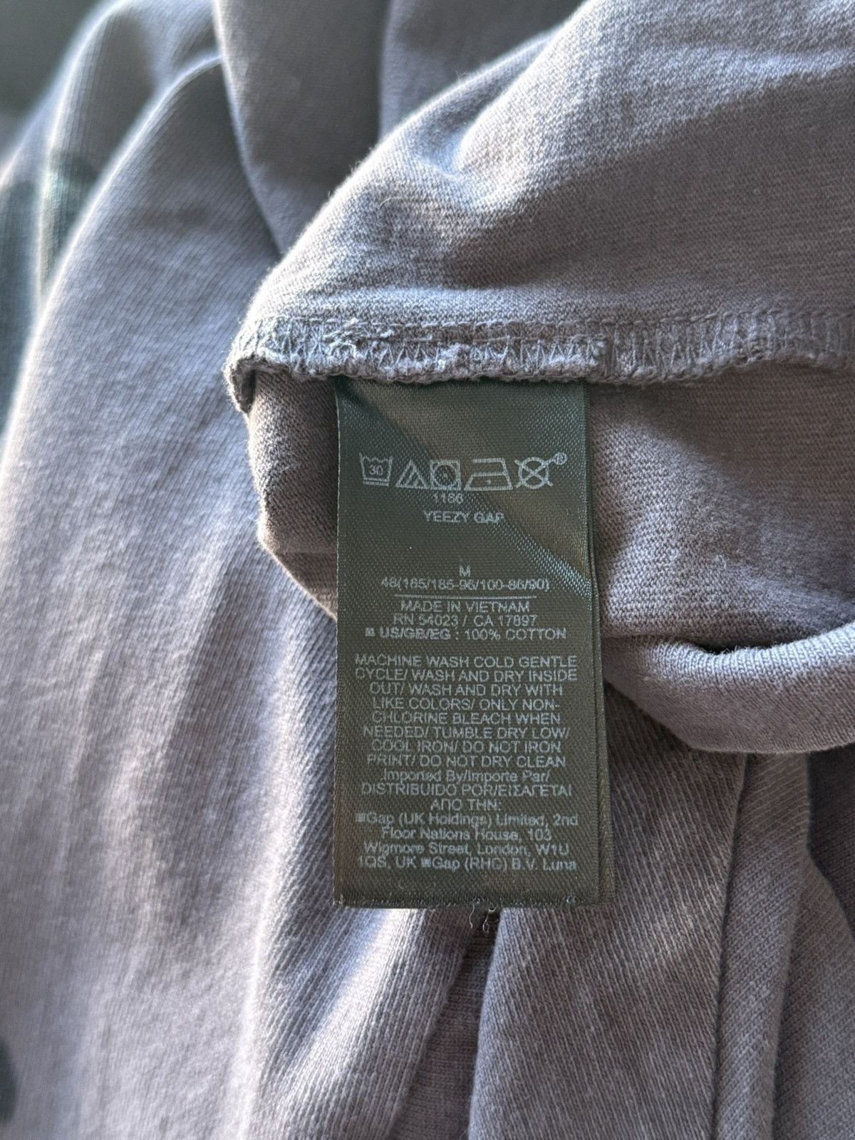 Balenciaga × Gap × Kanye West YGEBB Dove Mock Neck Longsleeve Size US M / EU 48-50 / 2 - 5 Thumbnail