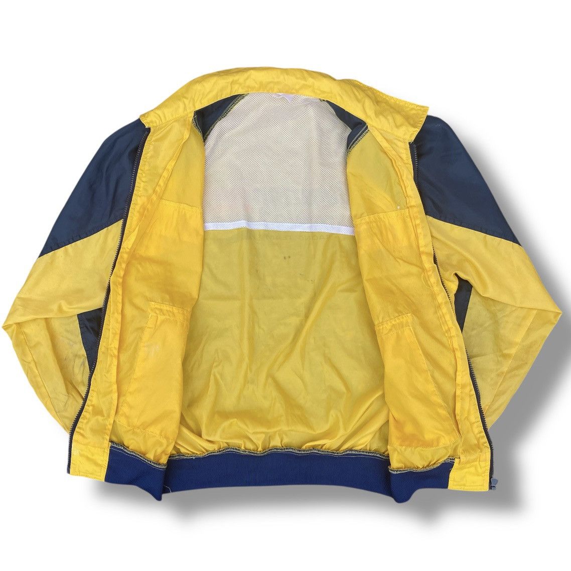 Benetton Vintage 90s Benetton Formula 1 Racing Team Light Jacket. Size US L / EU 52-54 / 3 - 5 Thumbnail