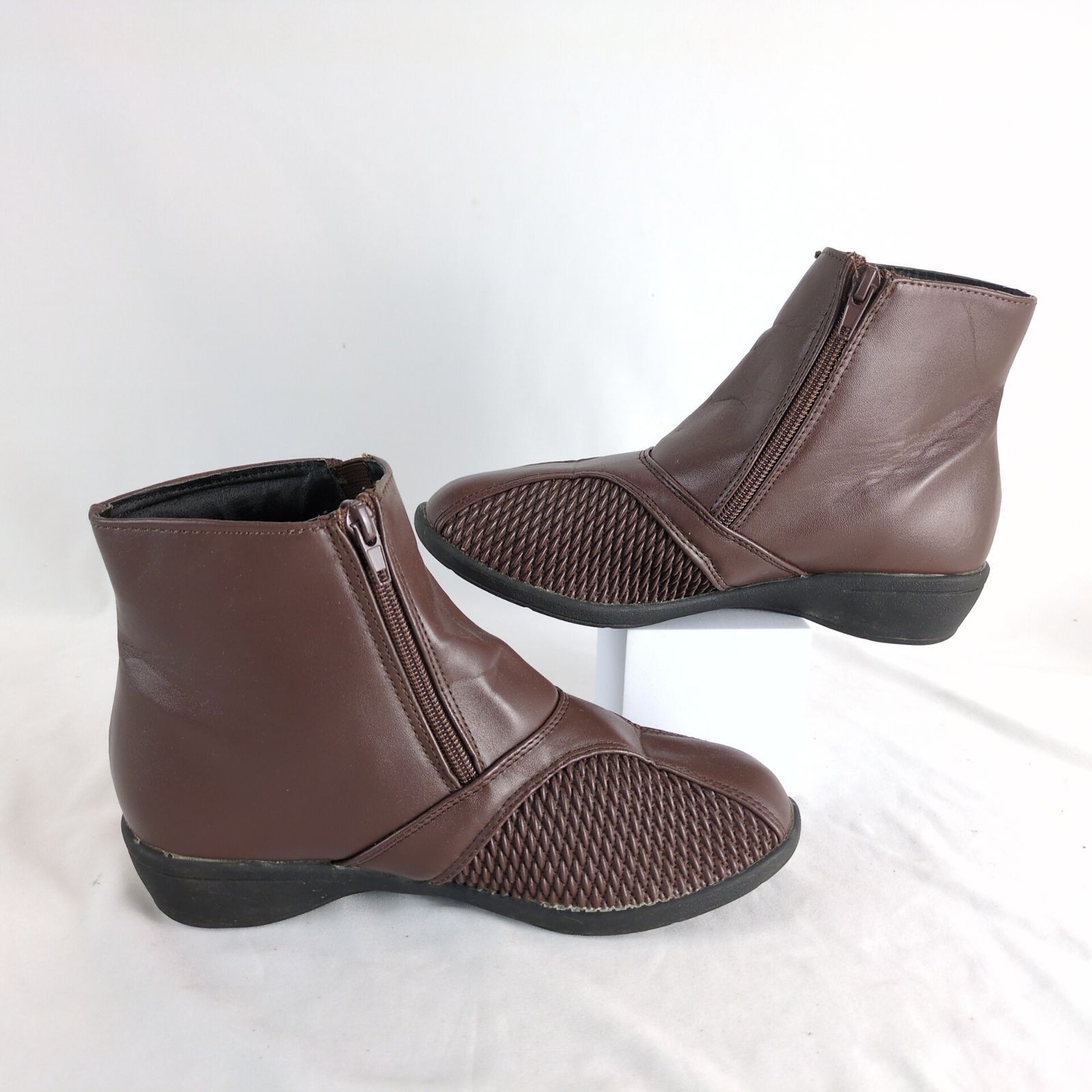 Other Beacon Womens 7W Brown PU Leather Ankle Boots Stretch N Form Size US 7 / IT 37 - 3 Thumbnail