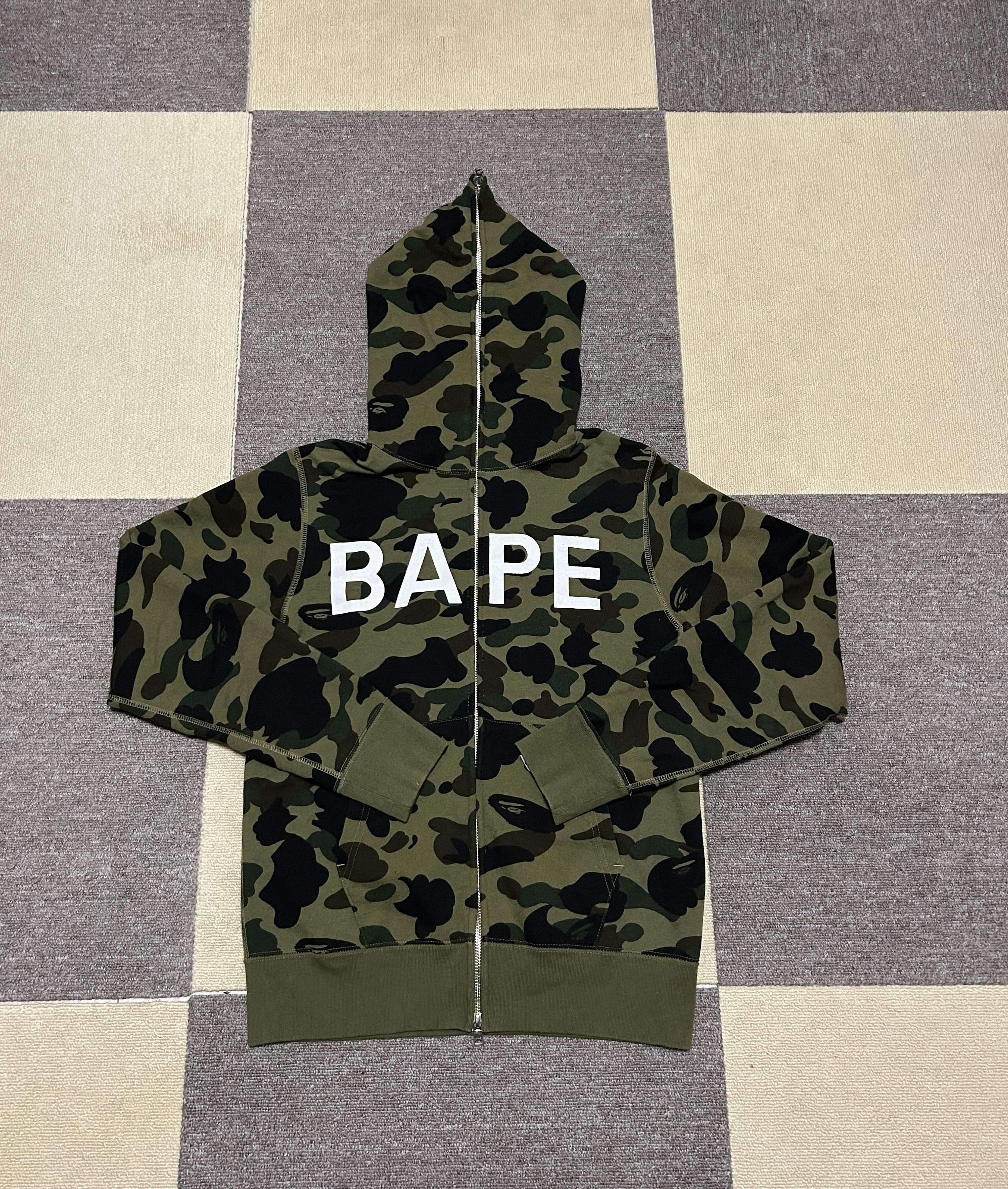 Bape Bape 1st Camo Green Spell Out Full Zip Hoodie Size US S / EU 44-46 / 1 - 1 Thumbnail