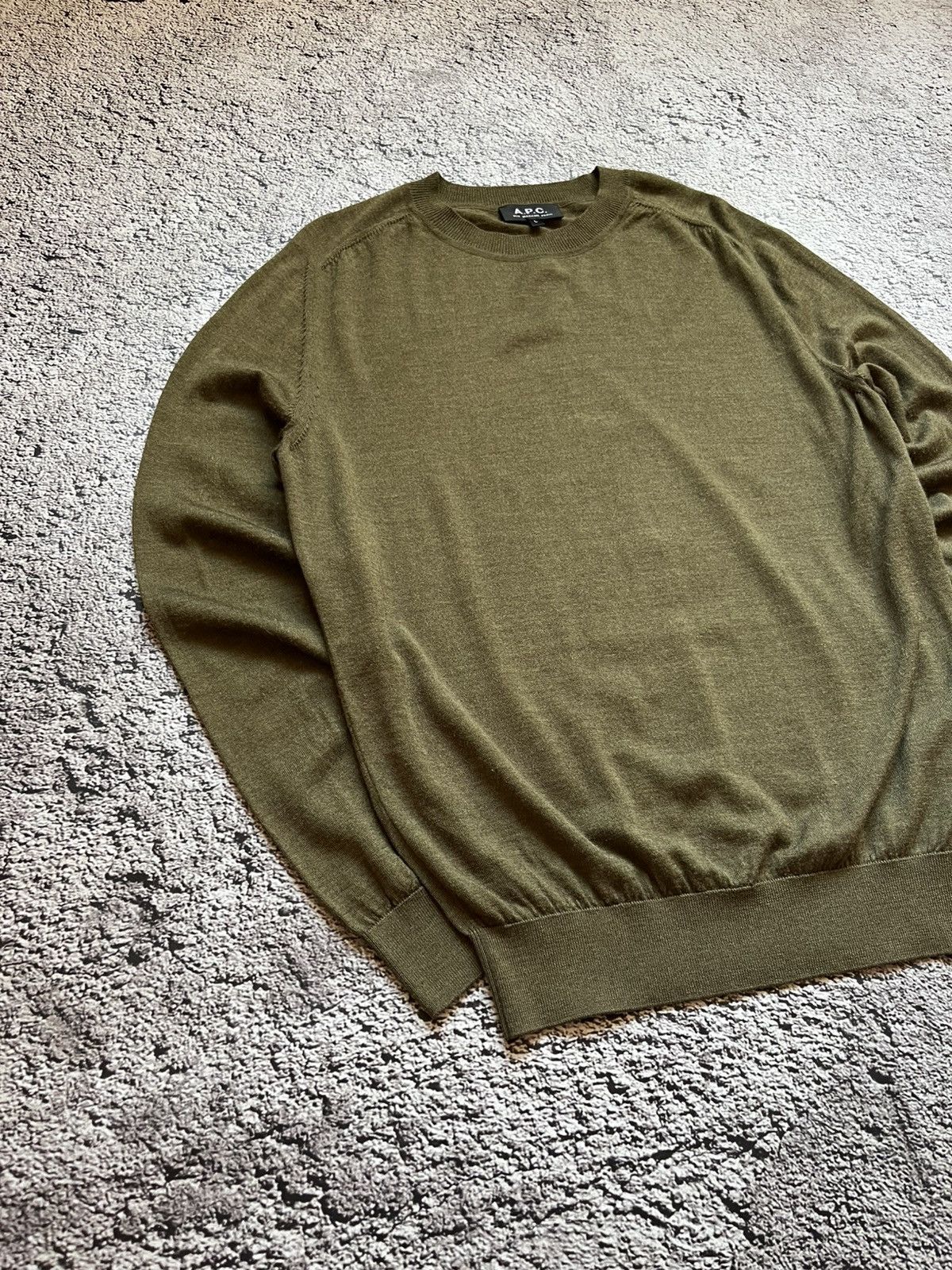 A.P.C. A.P.C. Wool-Silk Olive Green Sweater Size L Size US L / EU 52-54 / 3 - 3 Thumbnail