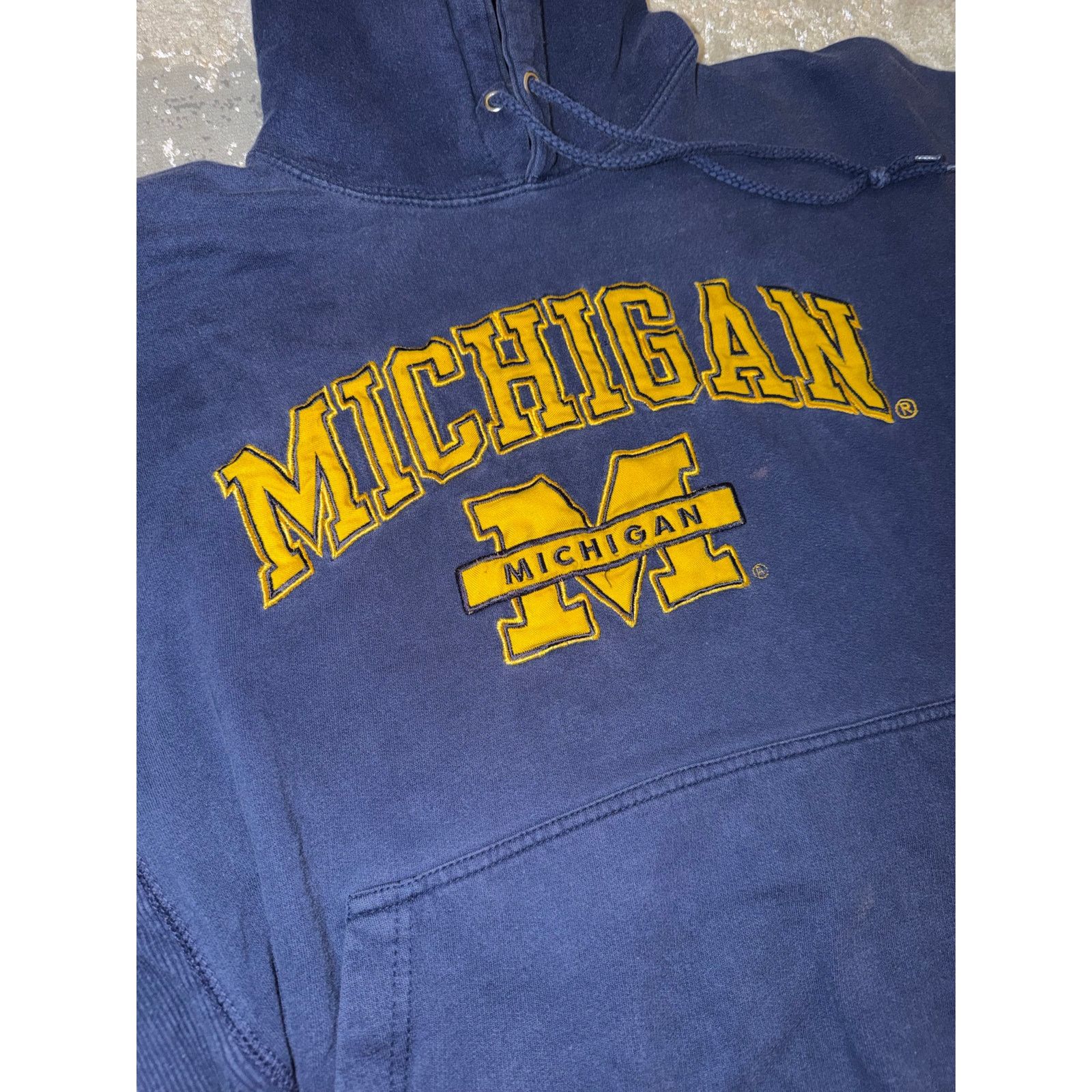 NCAA Michigan Wolverines Y2K College Navy Sweatshirt Mens Large Size US L / EU 52-54 / 3 - 4 Thumbnail