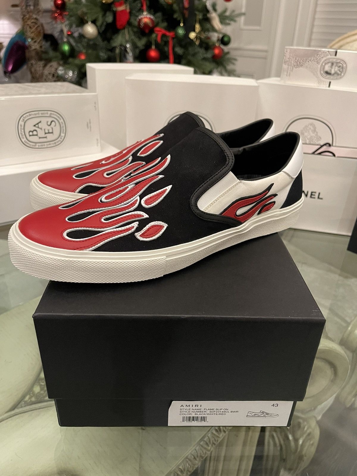 Amiri Amiri Flame Appliqué Slip On Sneakers Black White Red Size US 10 / EU 43 - 2 Thumbnail