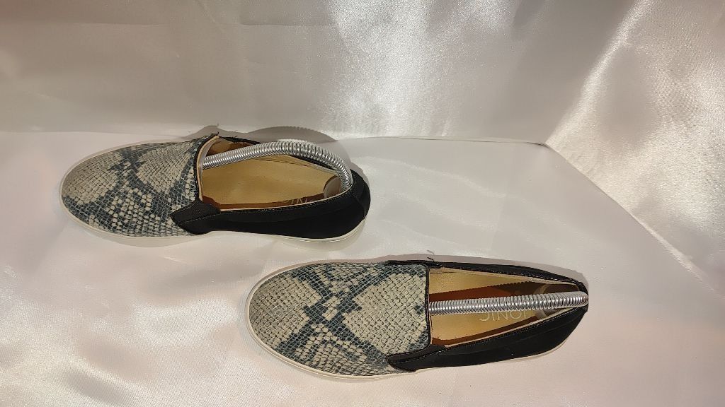 Vionic Vionic Midi Snakeprint Slip On Size 6 Size US 6 / IT 36 - 3 Thumbnail