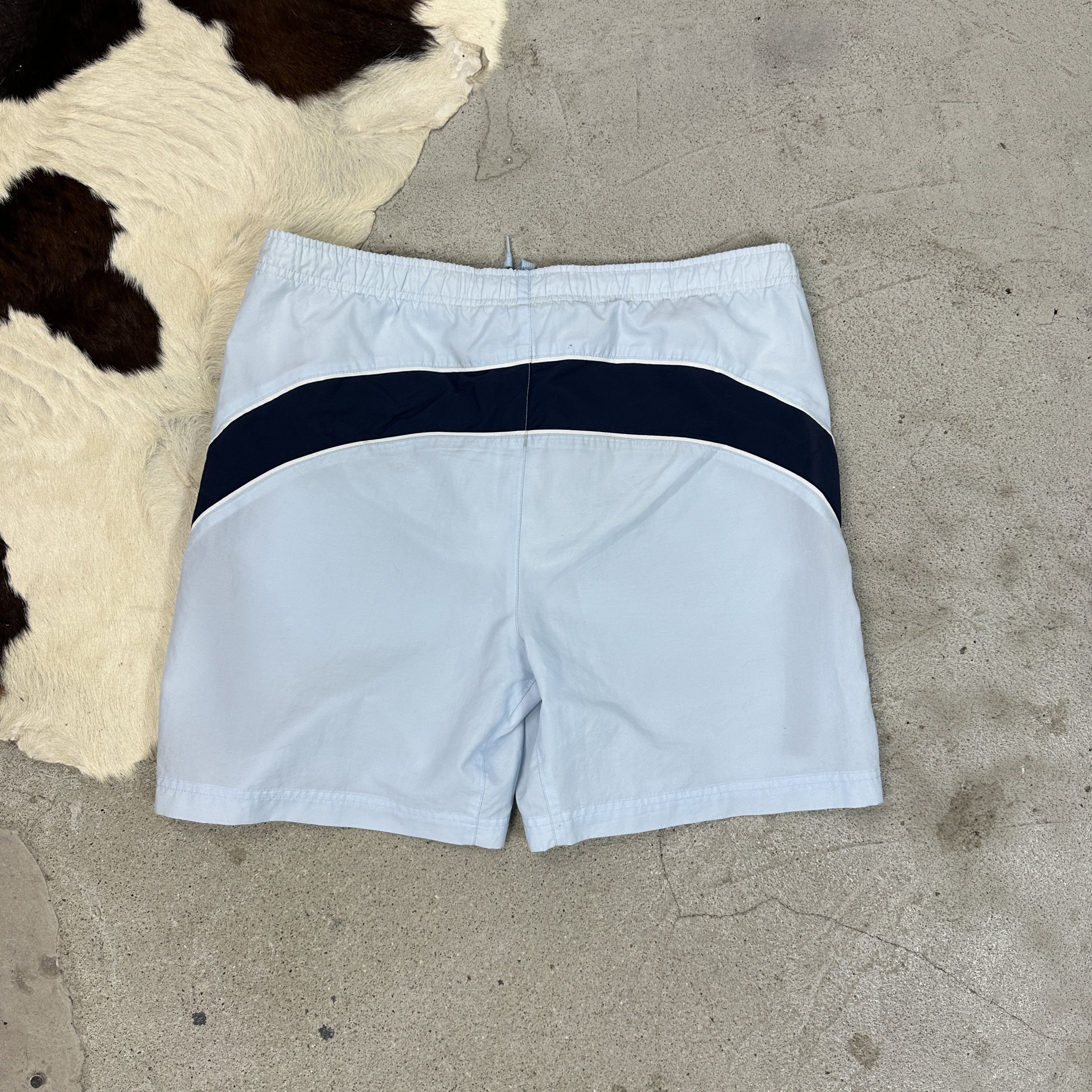 Nike × Vintage Vintage Sportswear Streetwear Nike 00s Shorts Size US 33 - 4 Thumbnail