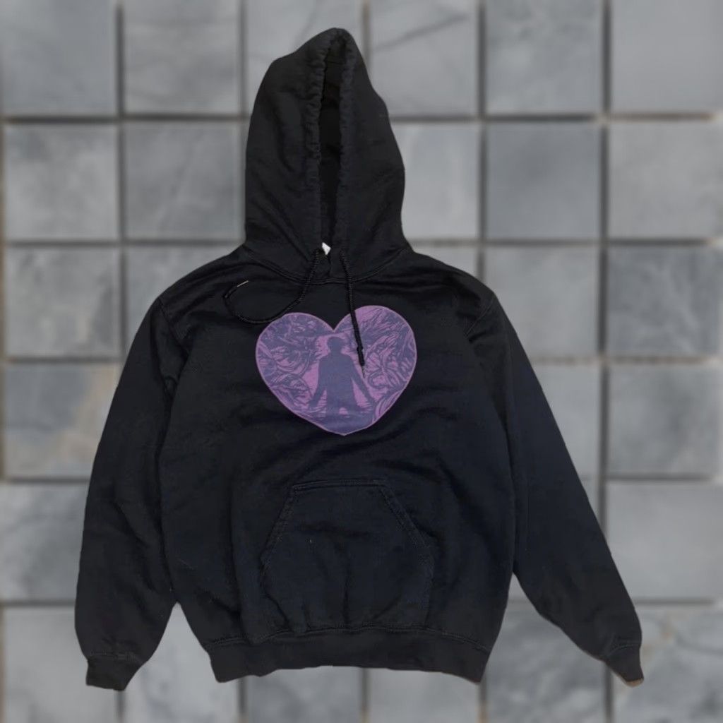 Vintage Gothic Heart Graphic Hoodie Black Small Mens Pullover Streetwear Y2K Style Emo Graphic Print Kangaroo Pocket 19x23 Size US S / EU 44-46 / 1 - 1 Thumbnail