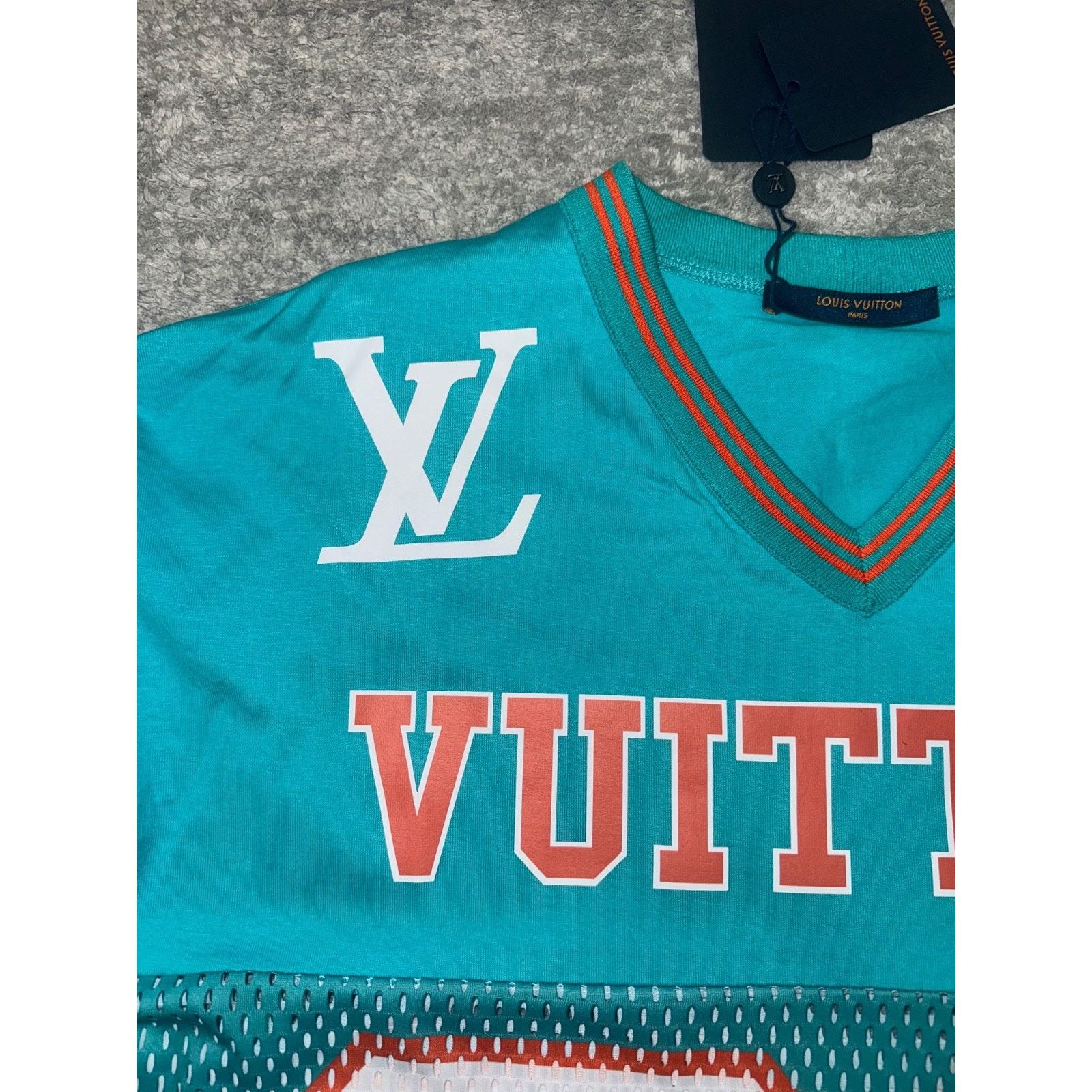 Louis Vuitton Louis Vuitton SS22 Hockey Jersey Tee Menthe T-Shirt Large L Size US L / EU 52-54 / 3 - 7 Thumbnail
