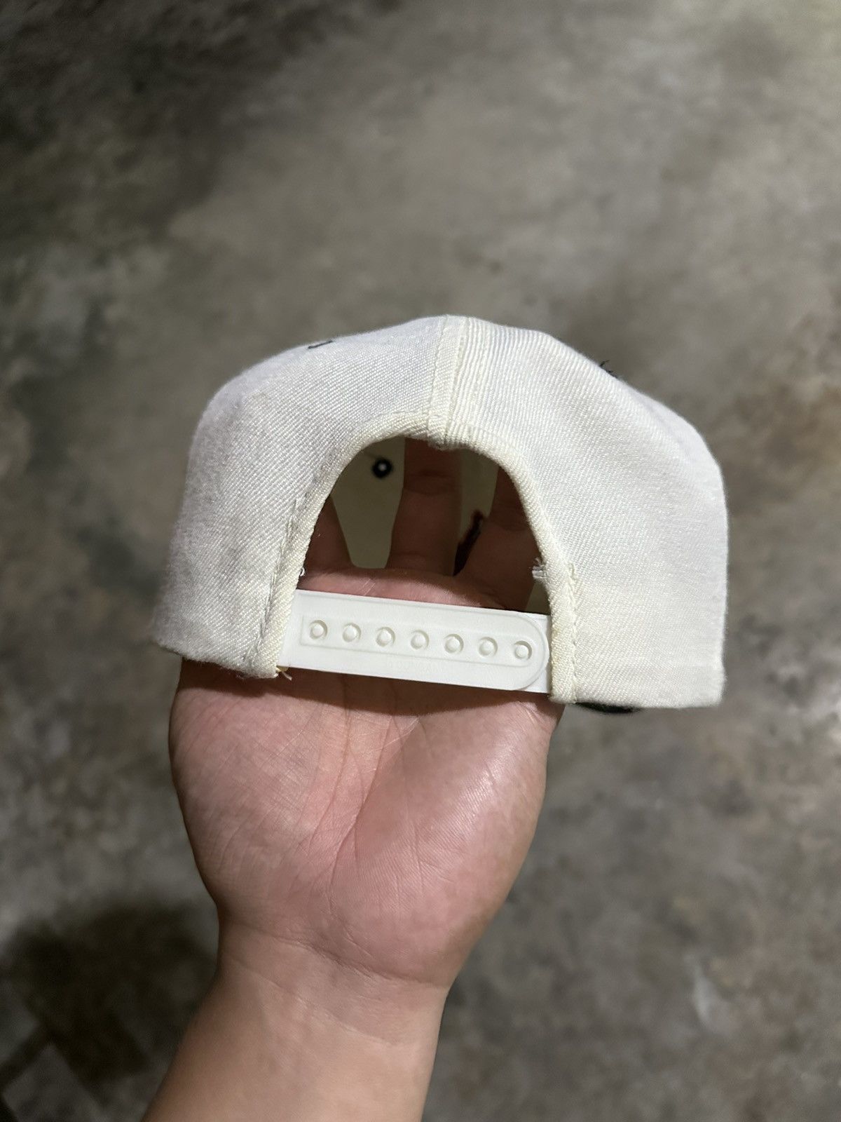 Sports Specialties × Vintage Vintage New York Yankees NY Sports Specialties Side Logo Hat Size ONE SIZE - 4 Thumbnail