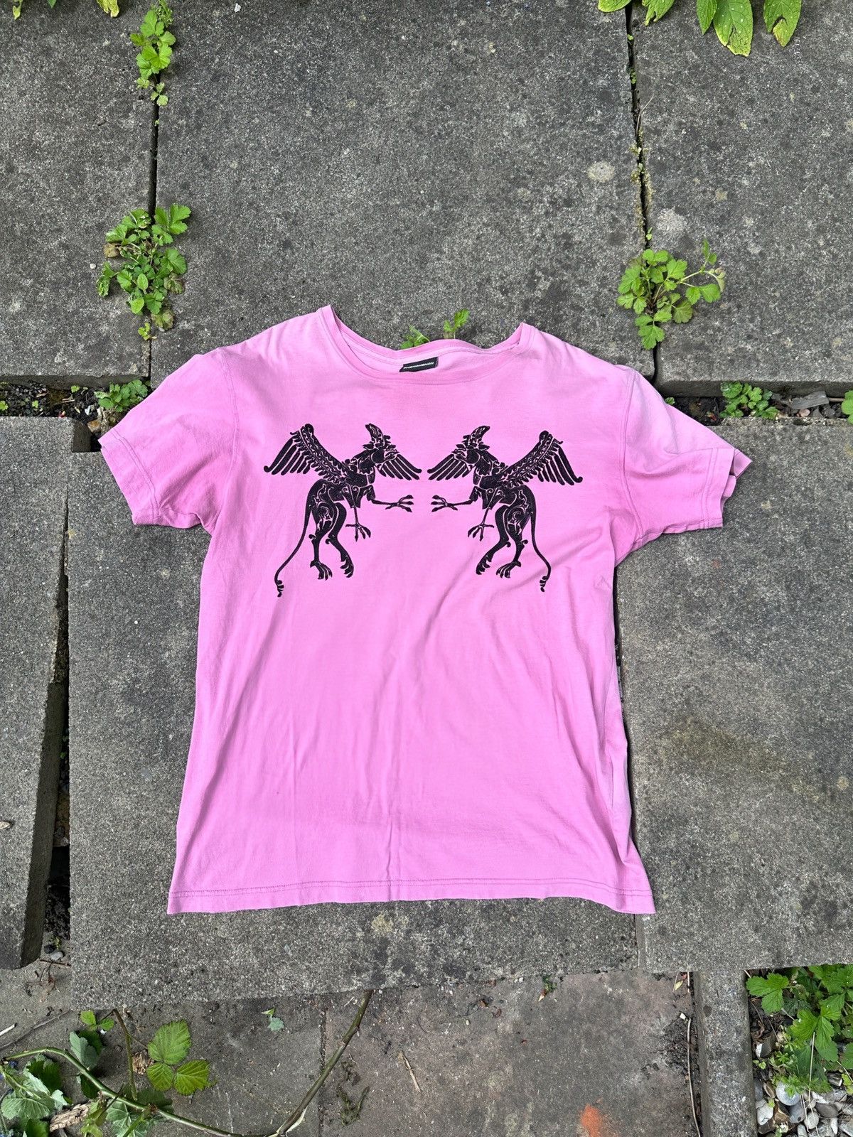 PHENOMENON PHENOMENON AW11 Pink Griffin Graphic T-Shirt Japan Size 40 Size US L / EU 52-54 / 3 - 1 Thumbnail