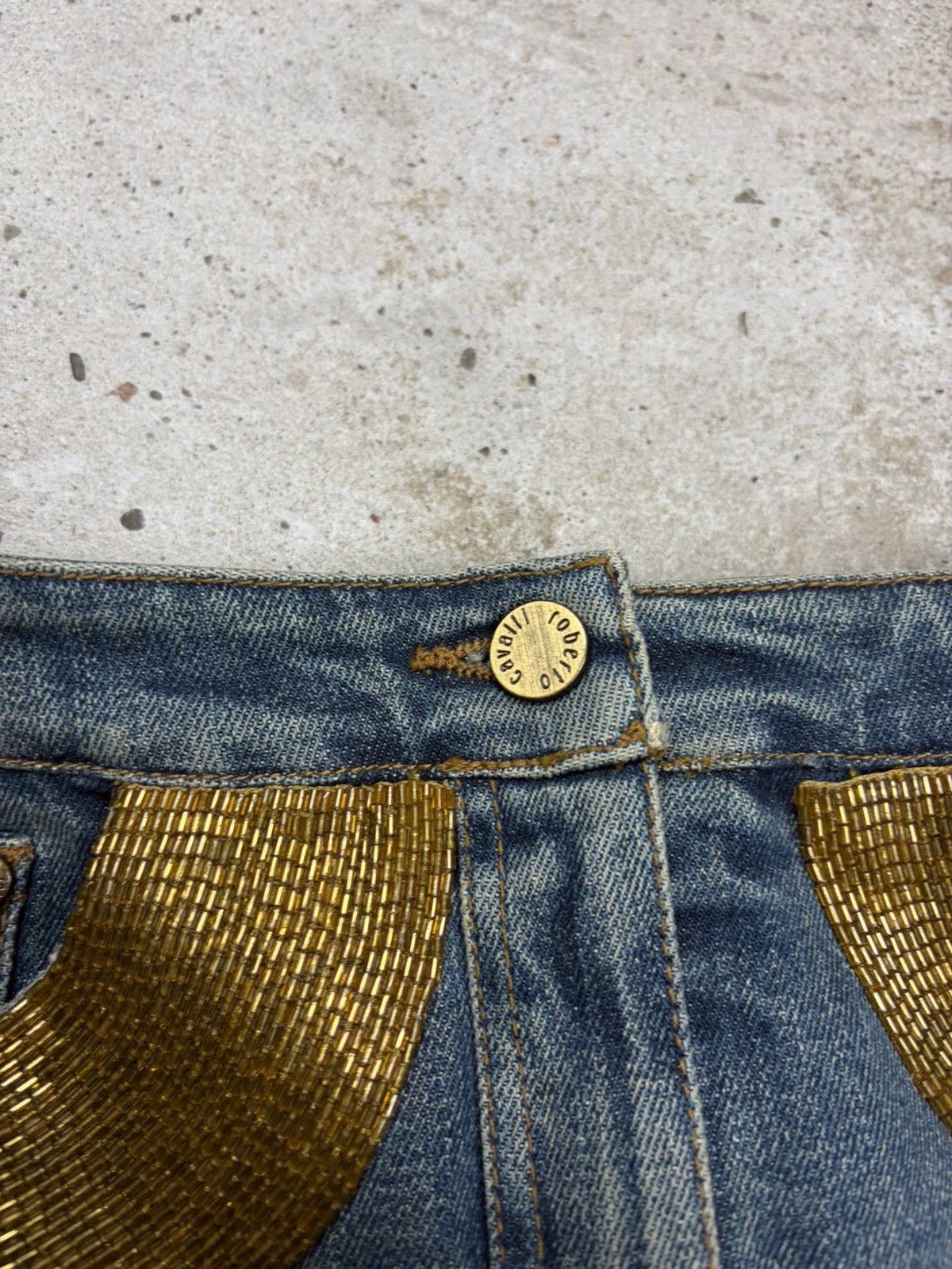 Roberto Cavalli 2005 Roberto Cavalli Rare Mini Denim Skirt Gold Beaded Panel Size 26" / US 2 / IT 38 - 10 Thumbnail