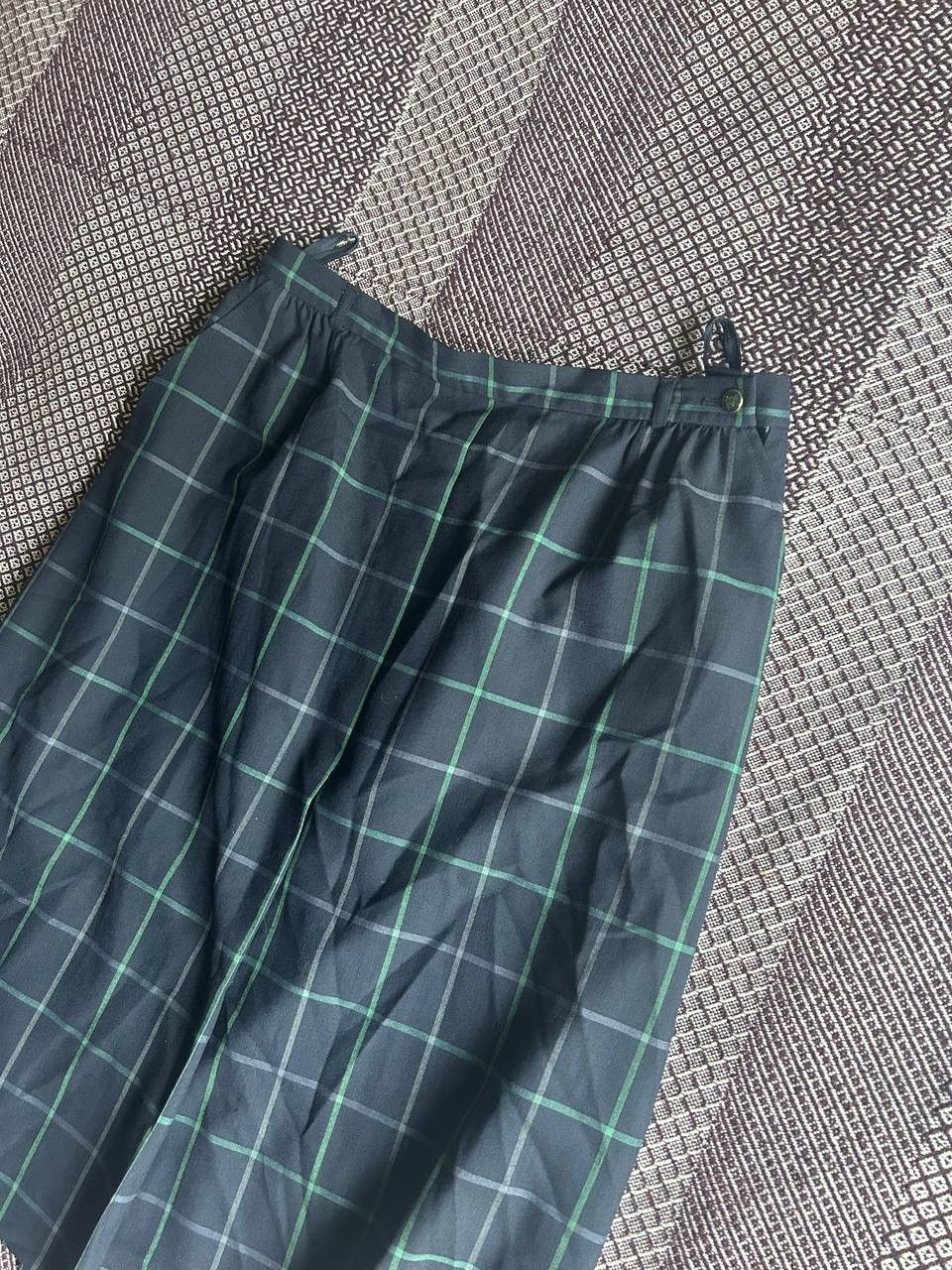 Burberry × Vintage Burberrys Vintage Monogram Midi Skirt Women’s Luxury Item Size 27" / US 4 / IT 40 - 2 Thumbnail