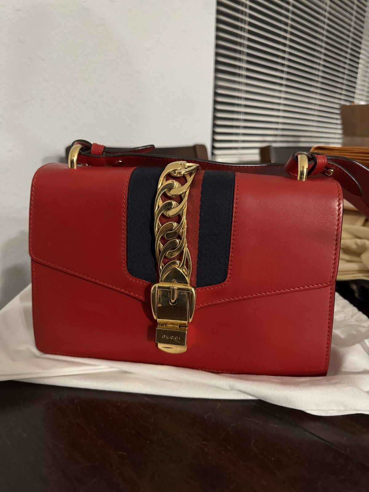 Gucci Guccie Sylvie Size ONE SIZE - 4 Thumbnail