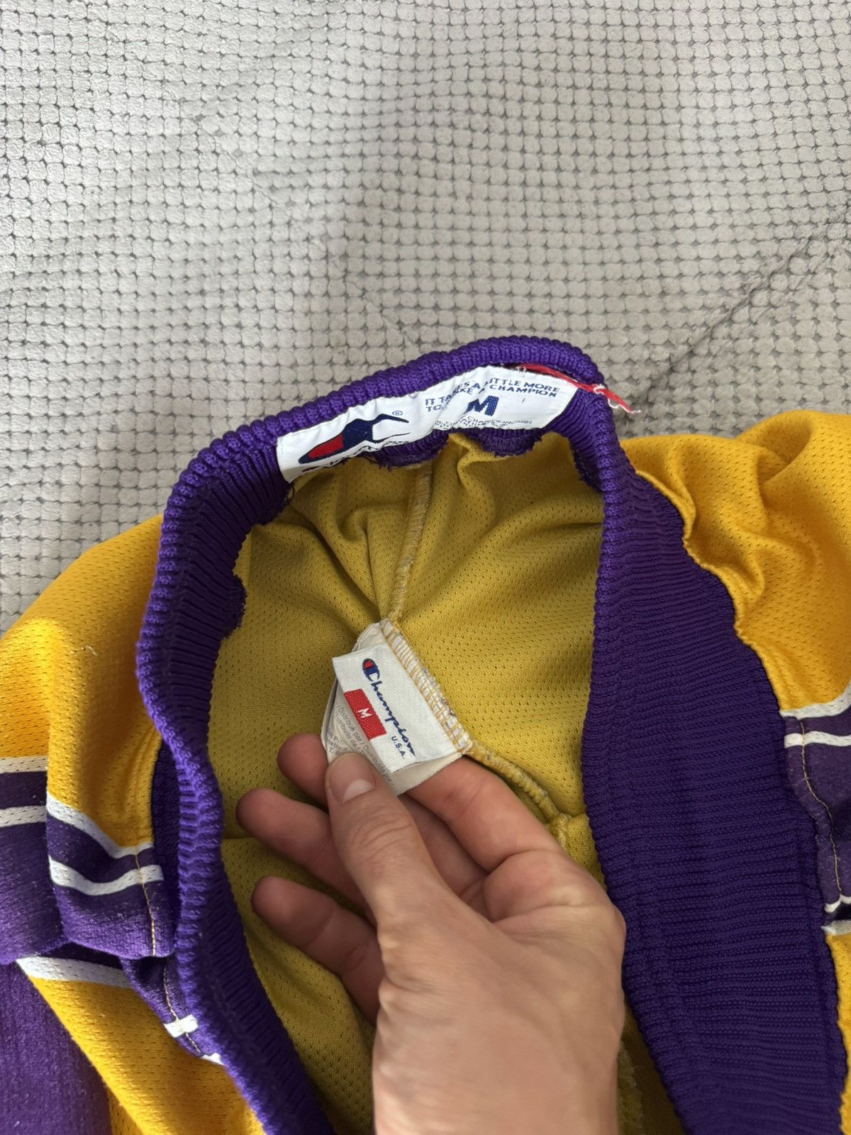 Champion Champion NBA Los Angeles Lakers Vintage Kobe Bryant Shorts Size US 32 / EU 48 - 8 Thumbnail