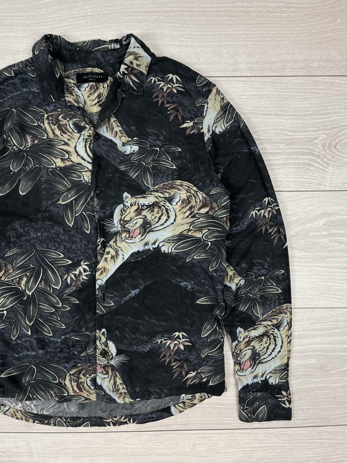 Allsaints Allsaints Chokai LS Over Print Viscose Button Shirt Size US S / EU 44-46 / 1 - 3 Thumbnail